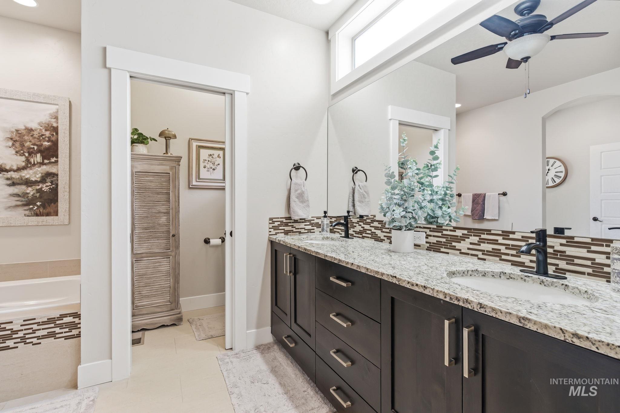 3098 N Cherry Laurel Way, Star, Idaho 83669, 4 Bedrooms, 2.5 Bathrooms, Residential For Sale, Price $589,900, 98989803