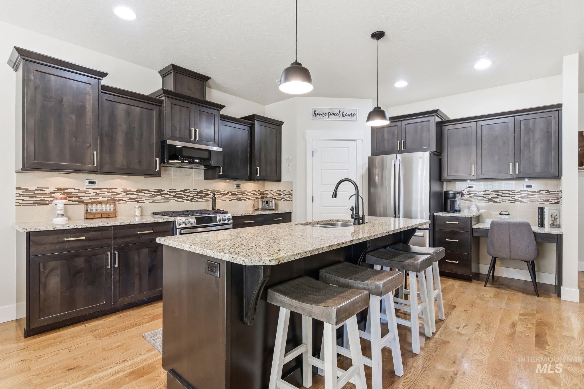 3098 N Cherry Laurel Way, Star, Idaho 83669, 4 Bedrooms, 2.5 Bathrooms, Residential For Sale, Price $589,900, 98989803