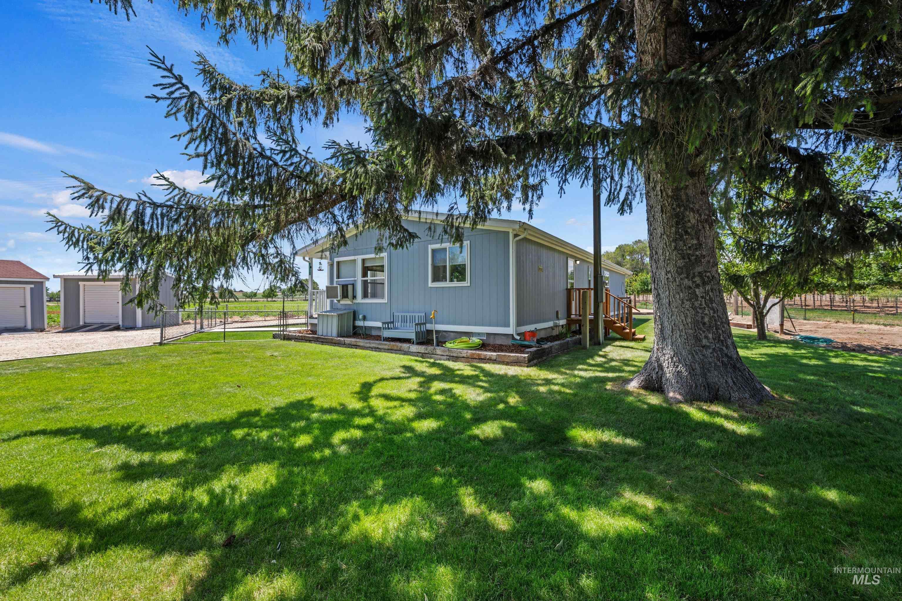 12397 Lake Shore Dr, Nampa, Idaho 83686, 3 Bedrooms, 2 Bathrooms, Residential For Sale, Price $389,900,MLS 98989805