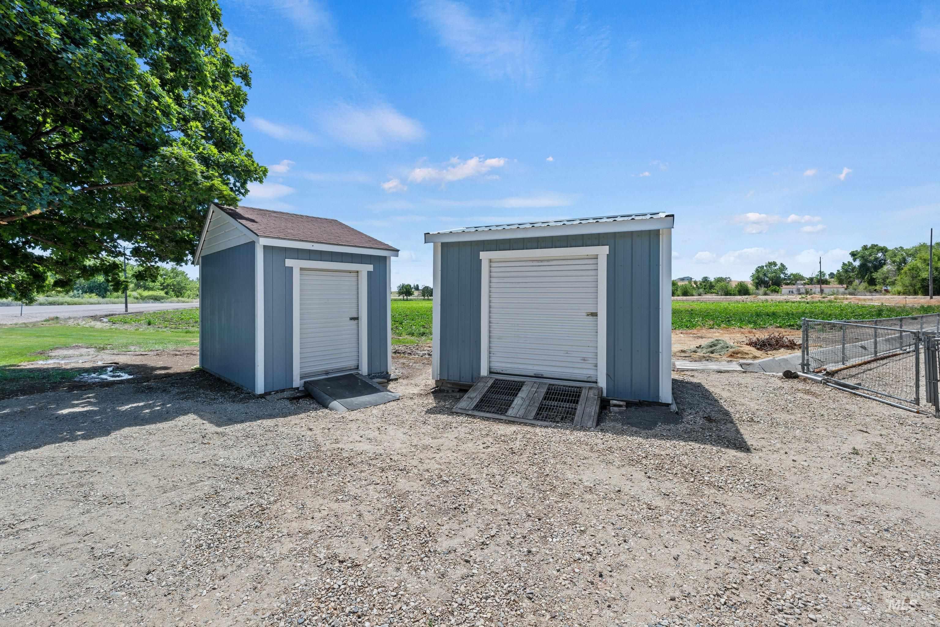 12397 Lake Shore Dr, Nampa, Idaho 83686, 3 Bedrooms, 2 Bathrooms, Residential For Sale, Price $389,900,MLS 98989805