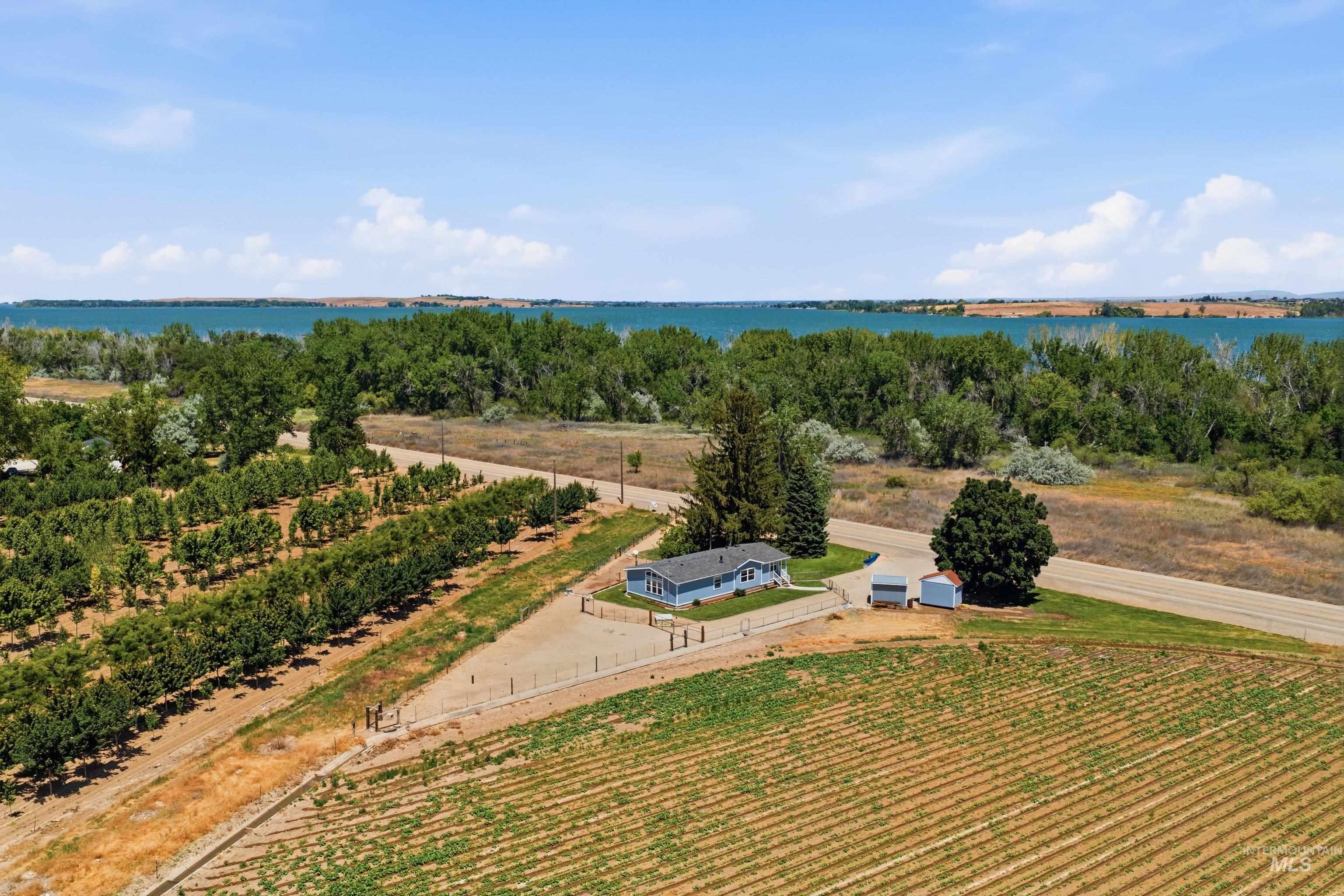 12397 Lake Shore Dr, Nampa, Idaho 83686, 3 Bedrooms, 2 Bathrooms, Residential For Sale, Price $389,900,MLS 98989805