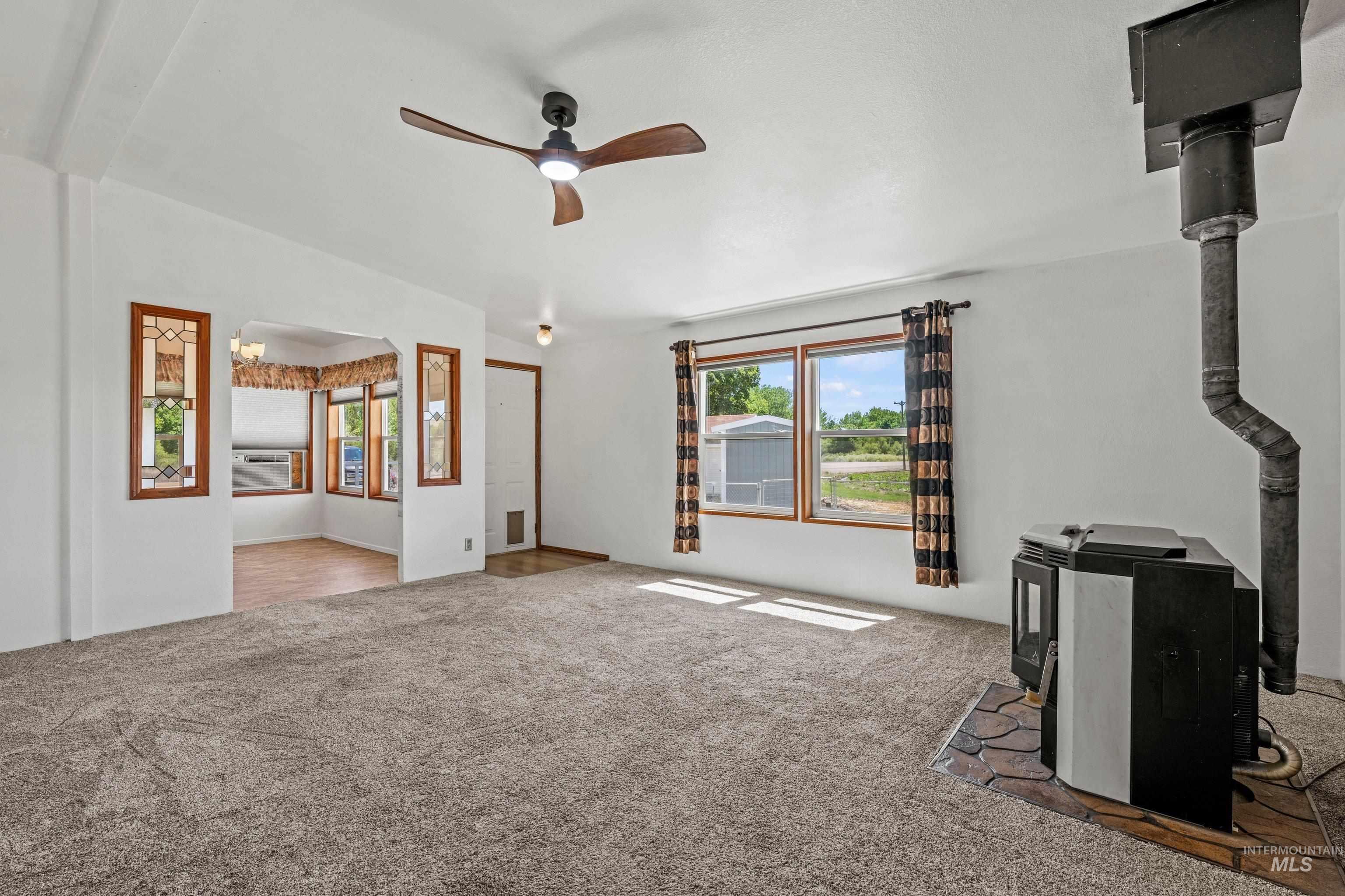 12397 Lake Shore Dr, Nampa, Idaho 83686, 3 Bedrooms, 2 Bathrooms, Residential For Sale, Price $389,900,MLS 98989805