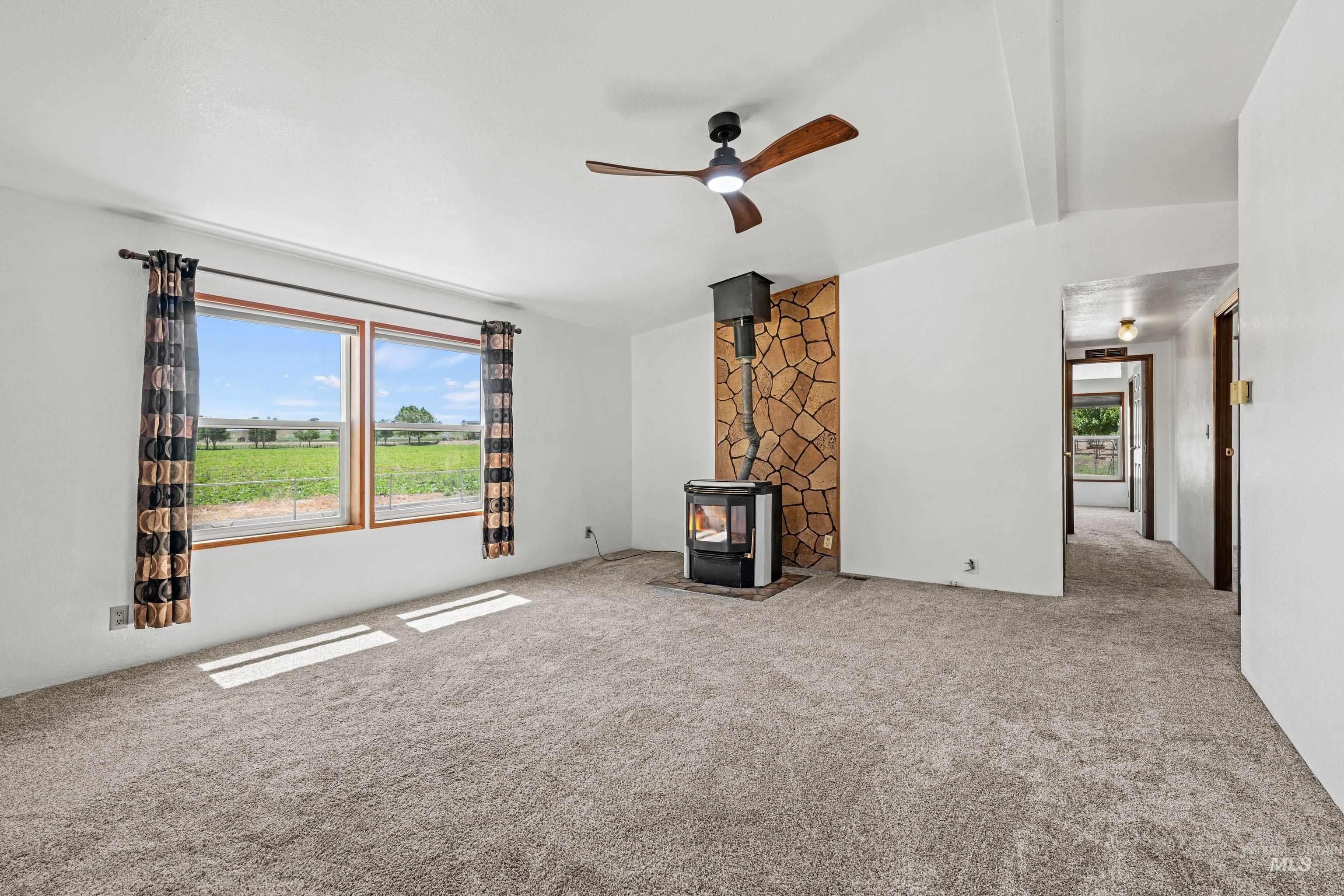 12397 Lake Shore Dr, Nampa, Idaho 83686, 3 Bedrooms, 2 Bathrooms, Residential For Sale, Price $389,900,MLS 98989805