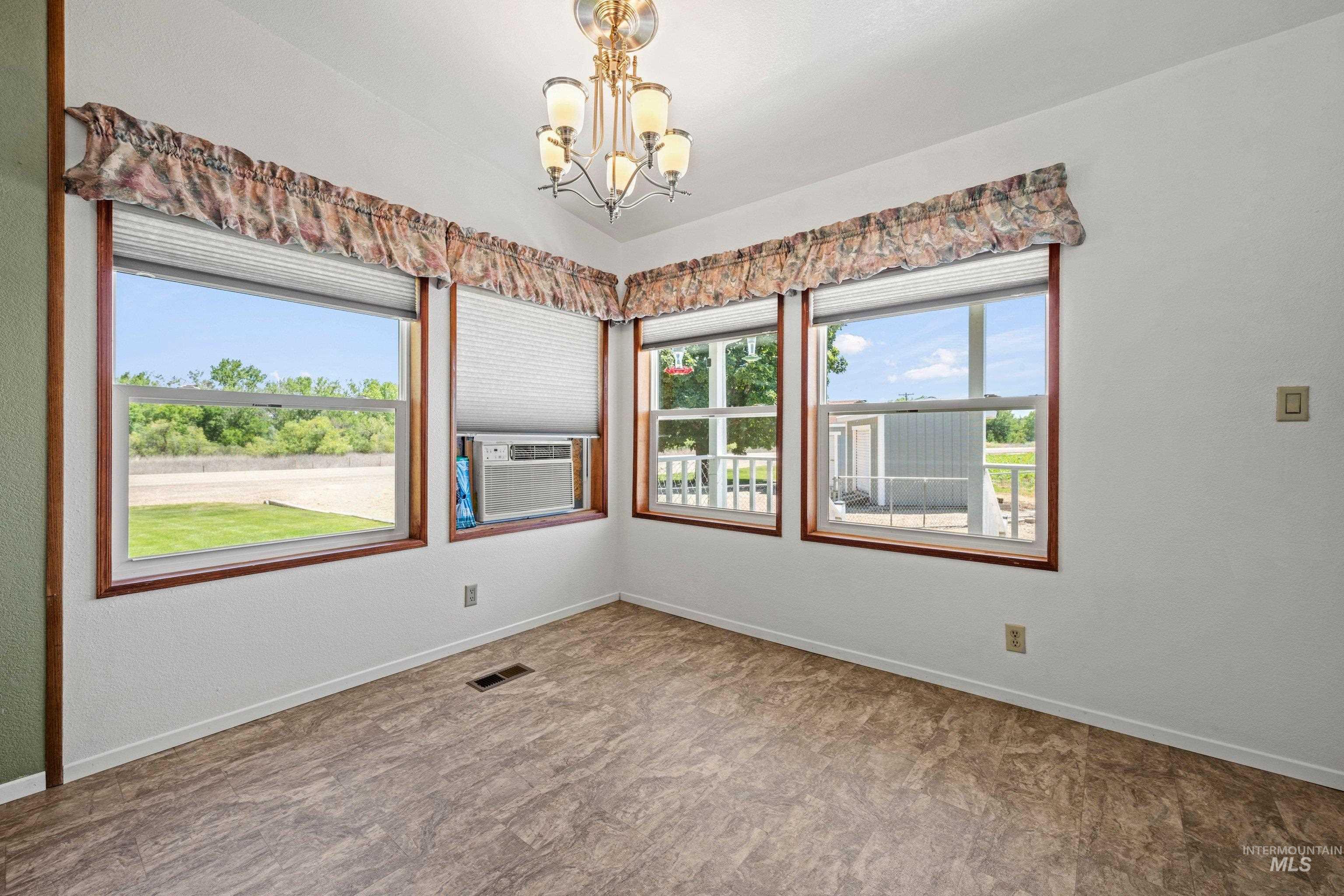 12397 Lake Shore Dr, Nampa, Idaho 83686, 3 Bedrooms, 2 Bathrooms, Residential For Sale, Price $389,900,MLS 98989805