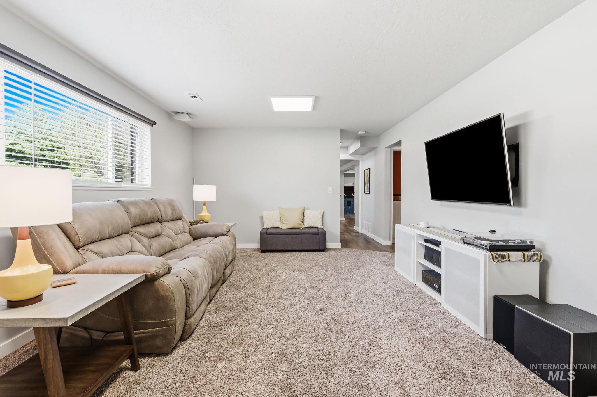 7475 W Cherrywood Dr, Boise, Idaho 83704, 5 Bedrooms, 4 Bathrooms, Residential For Sale, Price $825,000,MLS 98989810