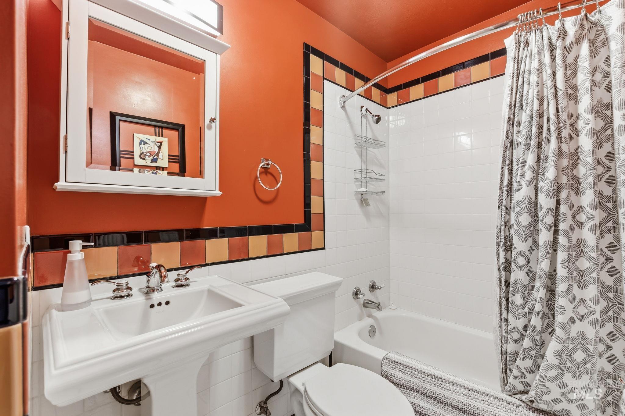 7475 W Cherrywood Dr, Boise, Idaho 83704, 5 Bedrooms, 4 Bathrooms, Residential For Sale, Price $825,000,MLS 98989810