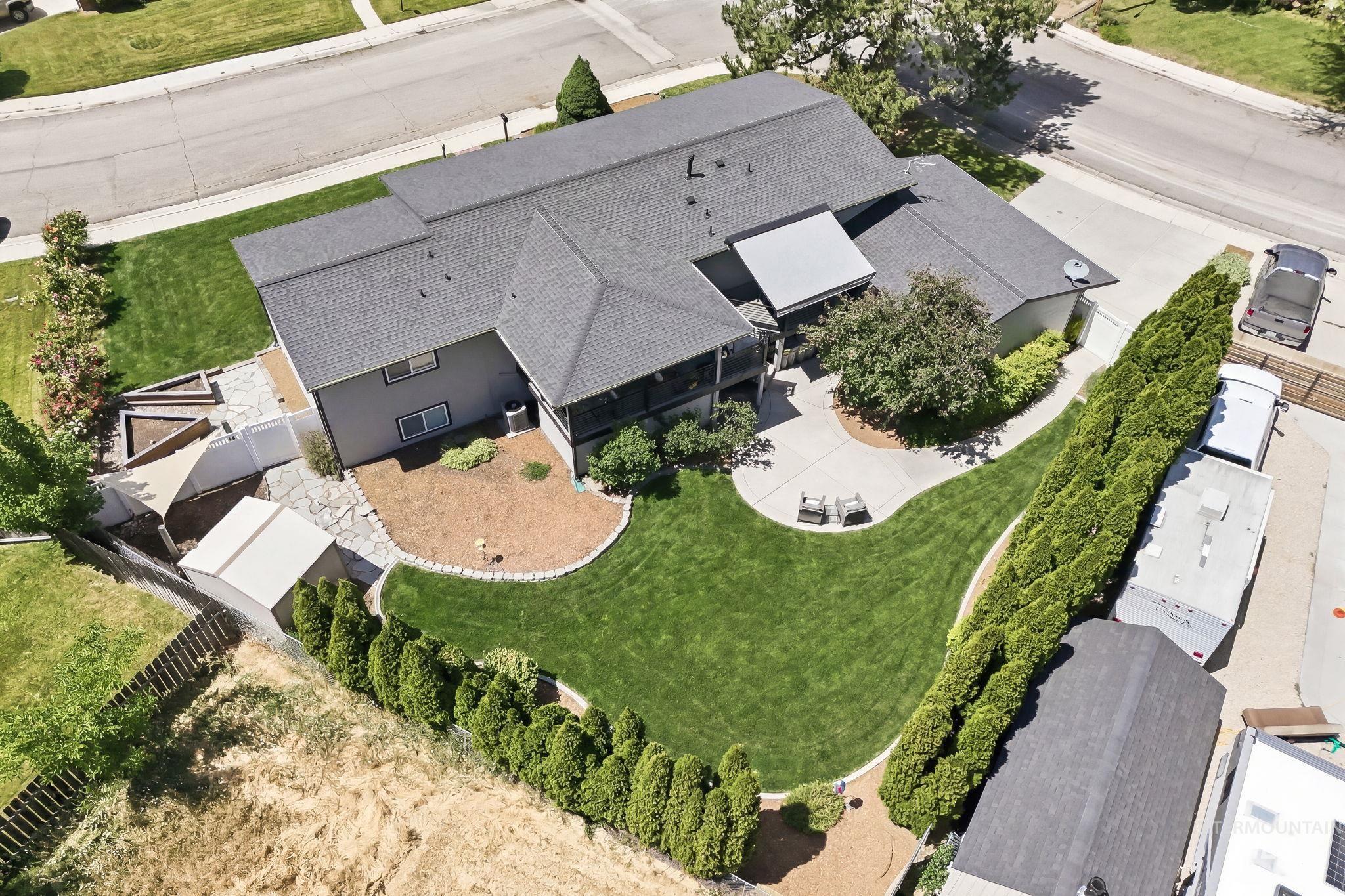 7475 W Cherrywood Dr, Boise, Idaho 83704, 5 Bedrooms, 4 Bathrooms, Residential For Sale, Price $825,000,MLS 98989810