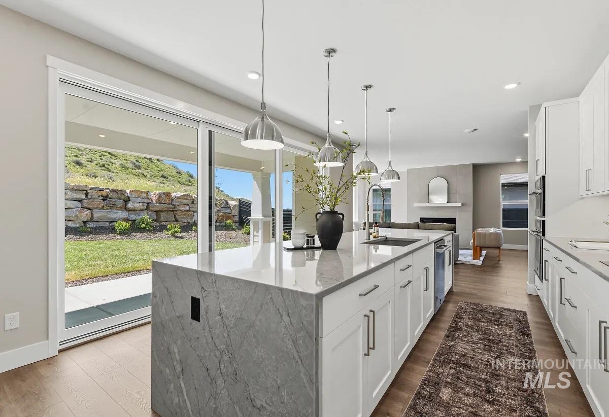 5765 W Oxton St, Eagle, Idaho 83616-1386, 4 Bedrooms, 4 Bathrooms, Residential For Sale, Price $851,415,MLS 98989816
