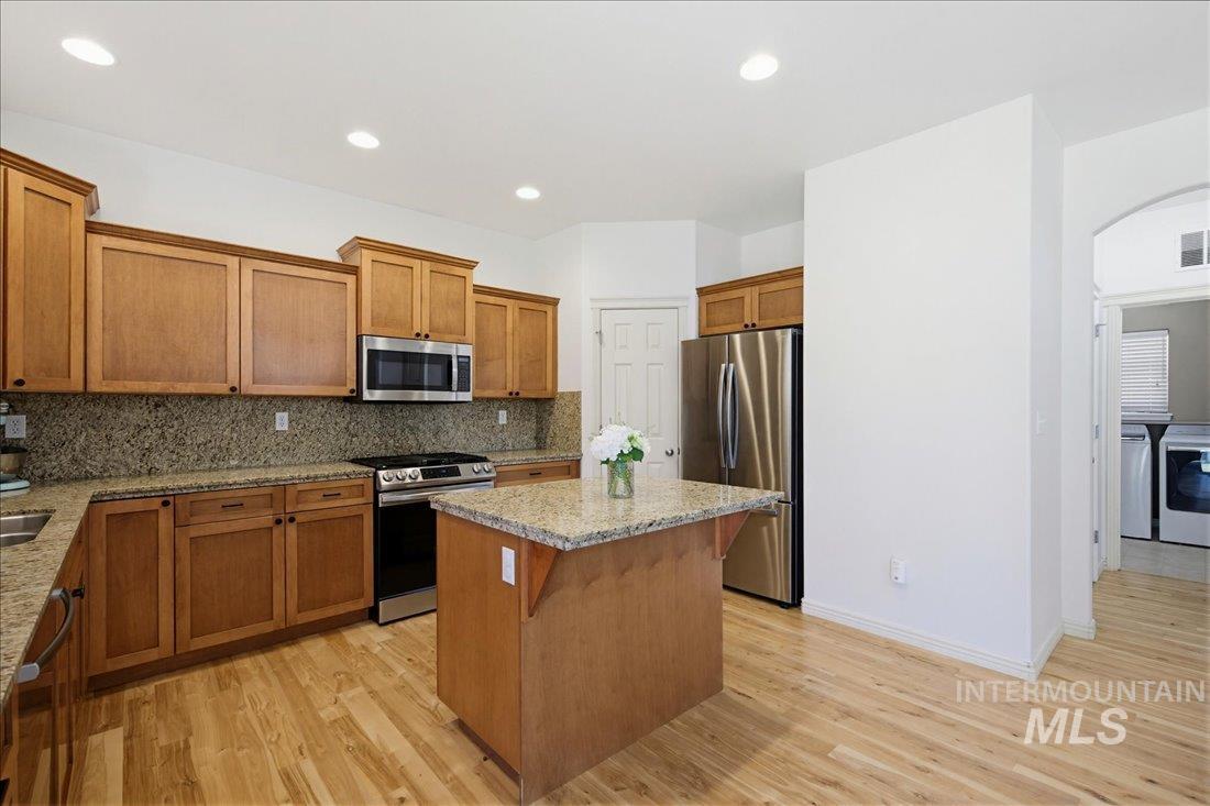 3053 E Calabria Dr, Meridian, Idaho 83642, 4 Bedrooms, 2.5 Bathrooms, Residential For Sale, Price $549,999, 98989818