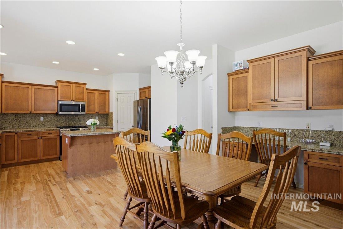 3053 E Calabria Dr, Meridian, Idaho 83642, 4 Bedrooms, 2.5 Bathrooms, Residential For Sale, Price $549,999, 98989818