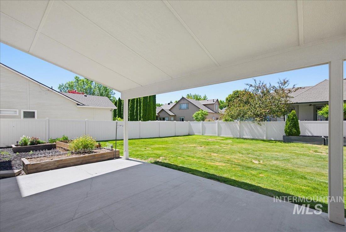 3053 E Calabria Dr, Meridian, Idaho 83642, 4 Bedrooms, 2.5 Bathrooms, Residential For Sale, Price $564,900,MLS 98989818