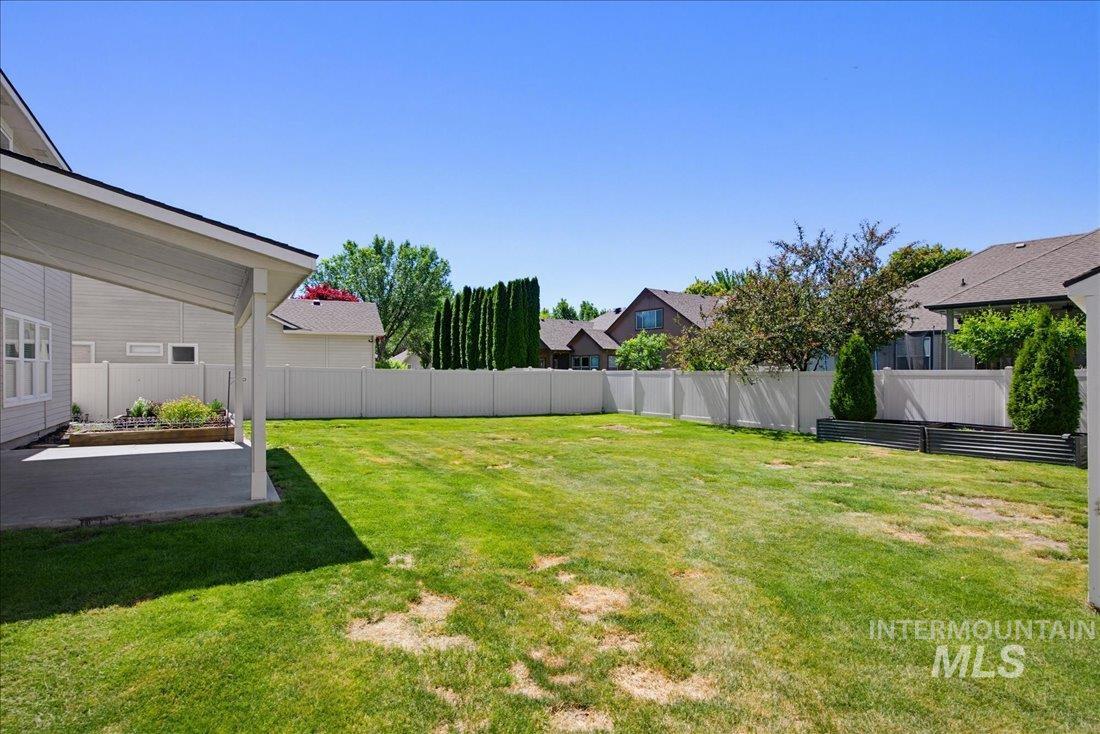 3053 E Calabria Dr, Meridian, Idaho 83642, 4 Bedrooms, 2.5 Bathrooms, Residential For Sale, Price $564,900,MLS 98989818