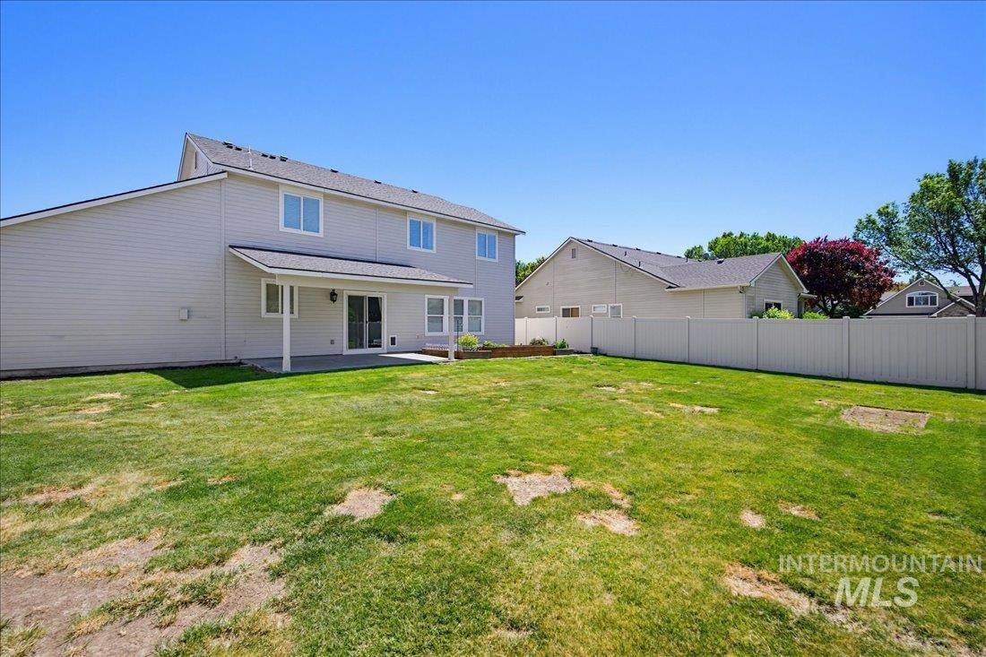 3053 E Calabria Dr, Meridian, Idaho 83642, 4 Bedrooms, 2.5 Bathrooms, Residential For Sale, Price $564,900,MLS 98989818