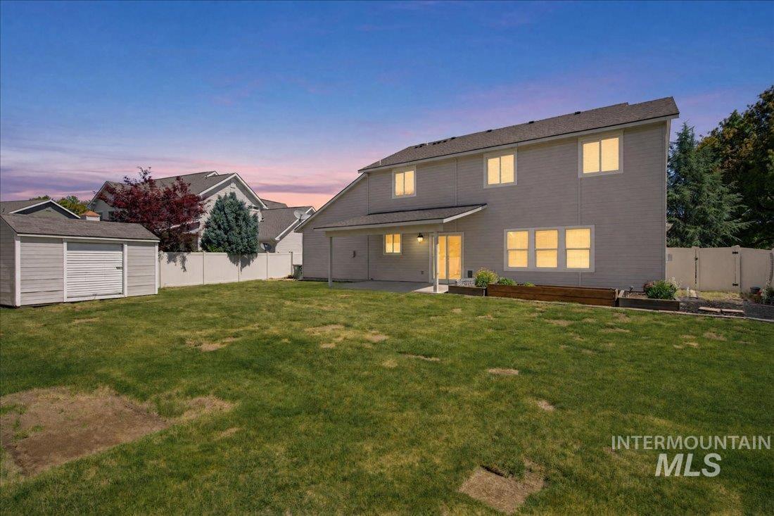 3053 E Calabria Dr, Meridian, Idaho 83642, 4 Bedrooms, 2.5 Bathrooms, Residential For Sale, Price $564,900,MLS 98989818