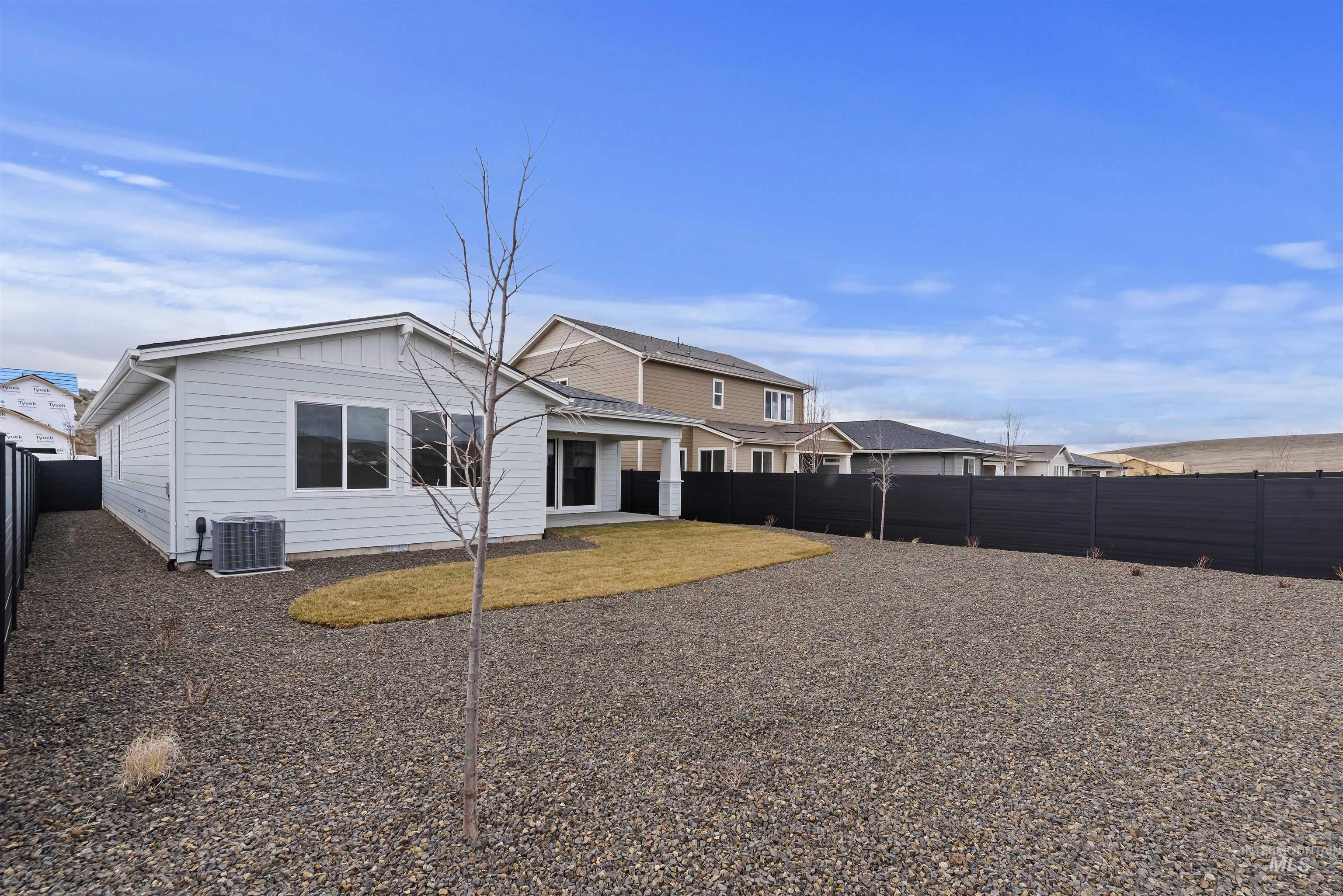 6124 N Arcinda Way, Eagle, Idaho 83616-1377, 3 Bedrooms, 2 Bathrooms, Residential For Sale, Price $664,590,MLS 98989819