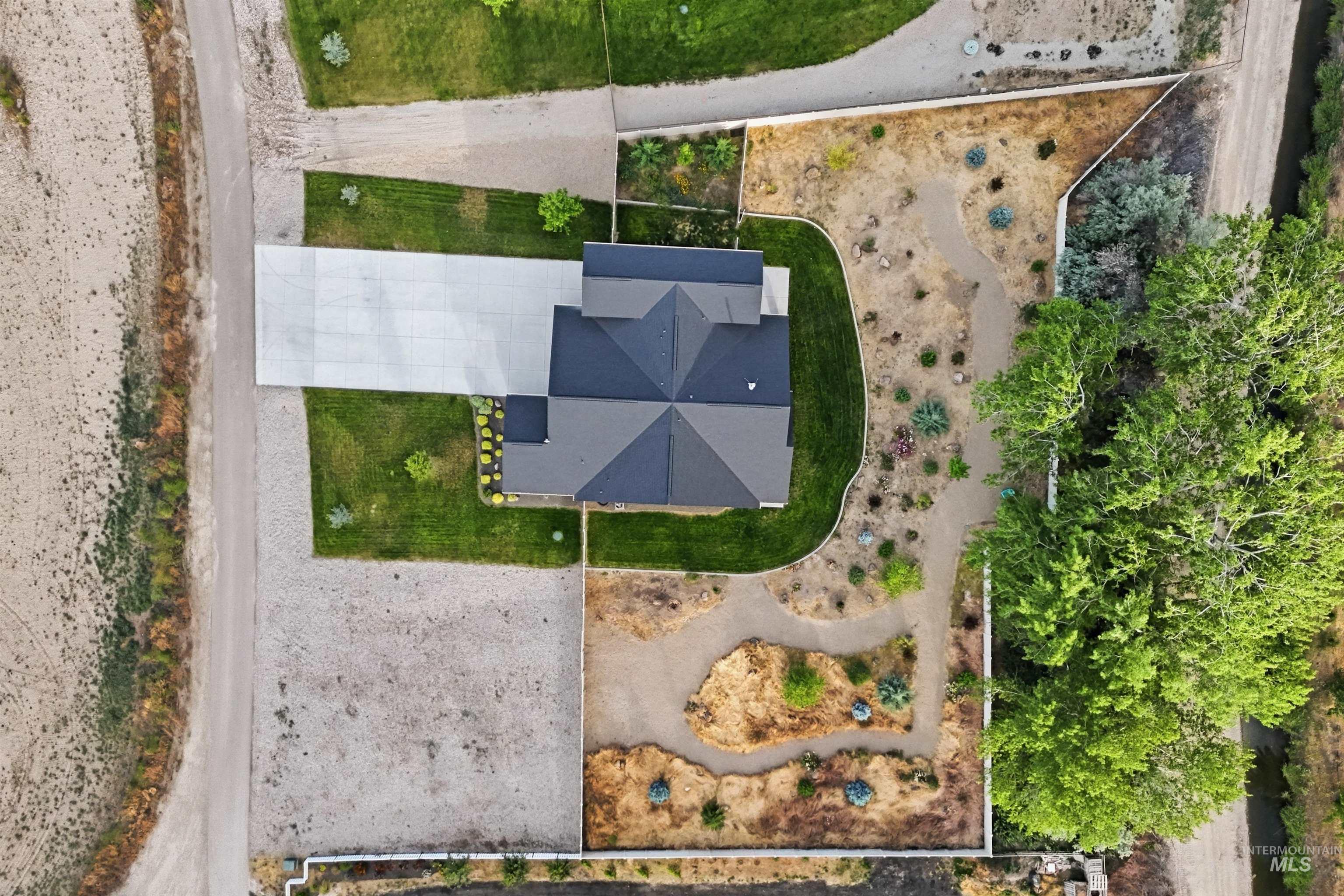 18435 Vaquero Ln, Caldwell, Idaho 83707, 3 Bedrooms, 2 Bathrooms, Residential For Sale, Price $769,000,MLS 98989821