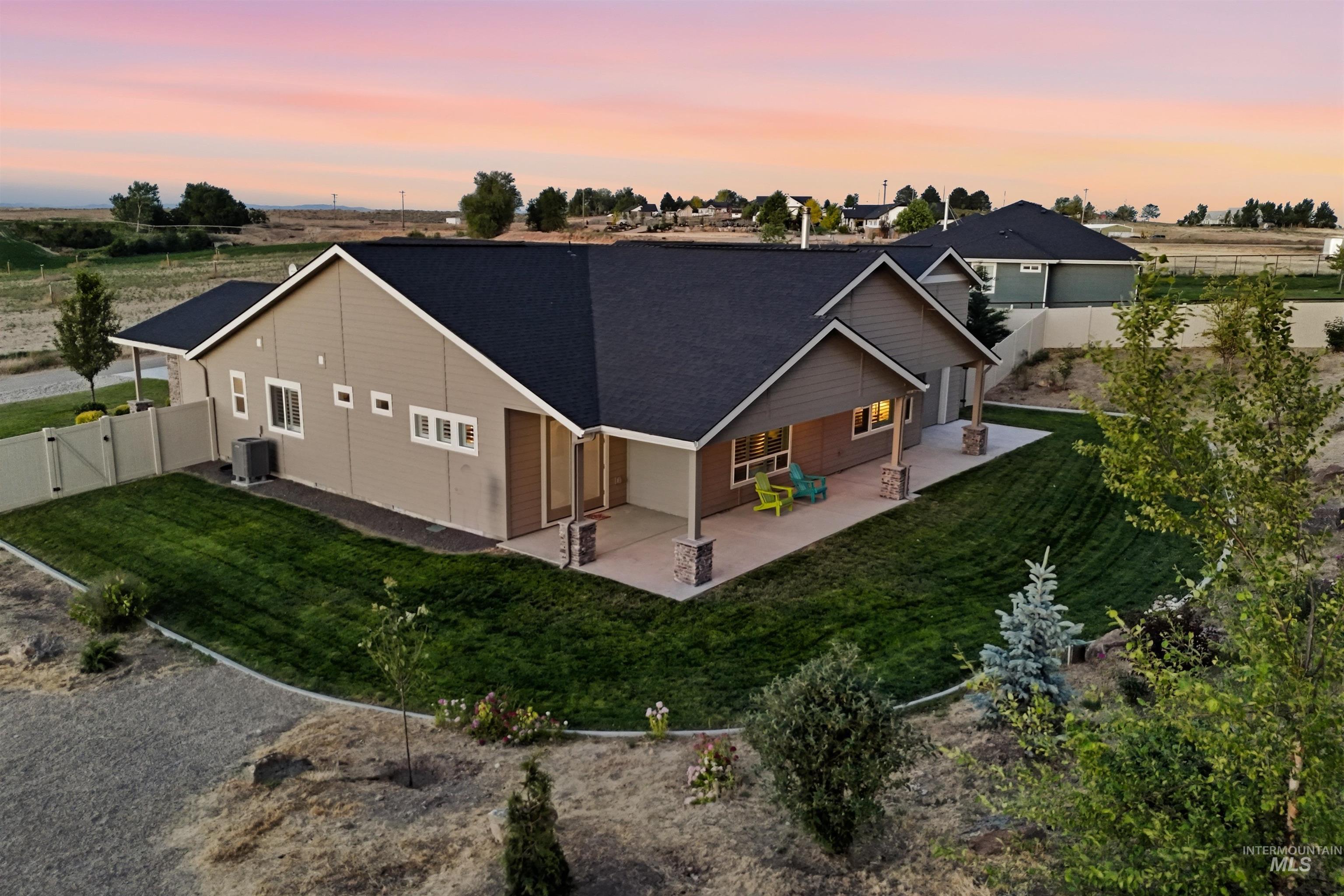 18435 Vaquero Ln, Caldwell, Idaho 83707, 3 Bedrooms, 2 Bathrooms, Residential For Sale, Price $769,000,MLS 98989821