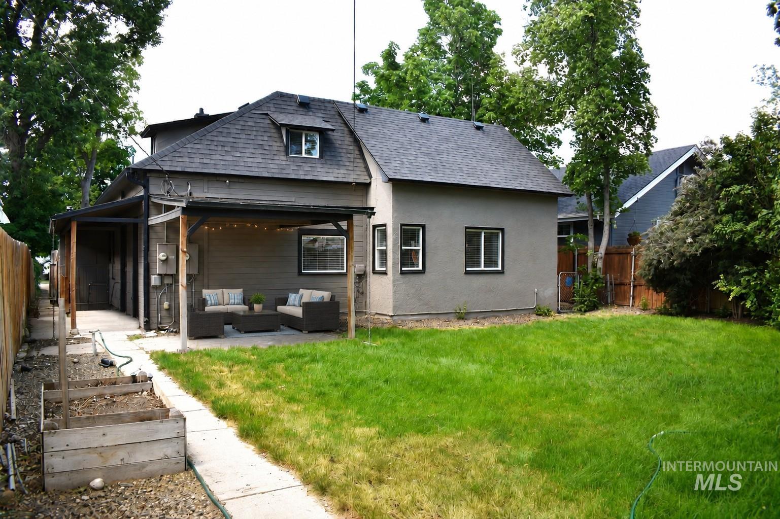 414 13th Ave South, Nampa, Idaho 83651, 2 Bedrooms, 1 Bathroom, Residential Income For Sale, Price $365,000, 98989822