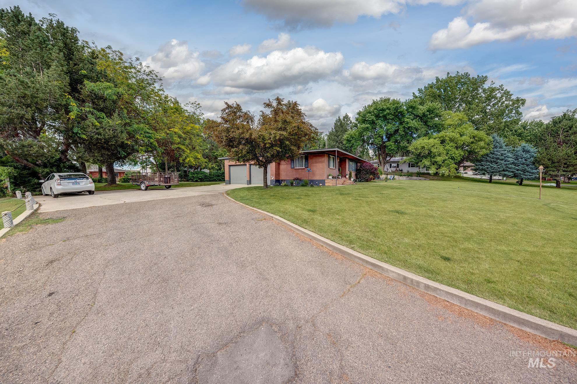 2011 Decker Drive, Payette, Idaho 83661, 4 Bedrooms, 2.5 Bathrooms, Residential For Sale, Price $549,611,MLS 98989830
