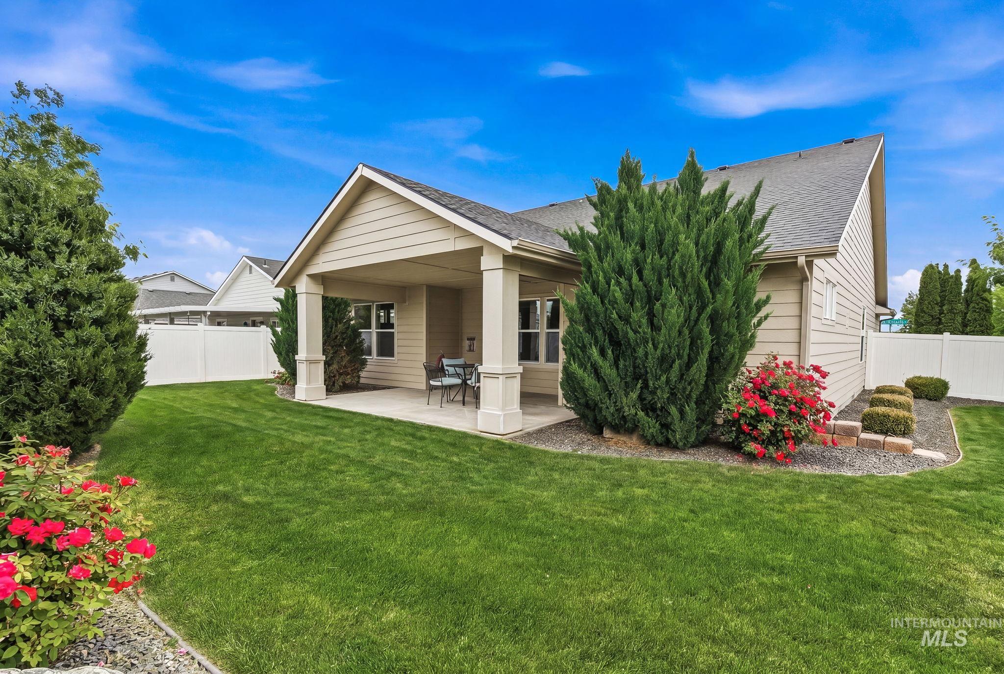 1875 W Deserthawk Dr., Kuna, Idaho 83634, 3 Bedrooms, 2 Bathrooms, Residential For Sale, Price $415,000,MLS 98989831