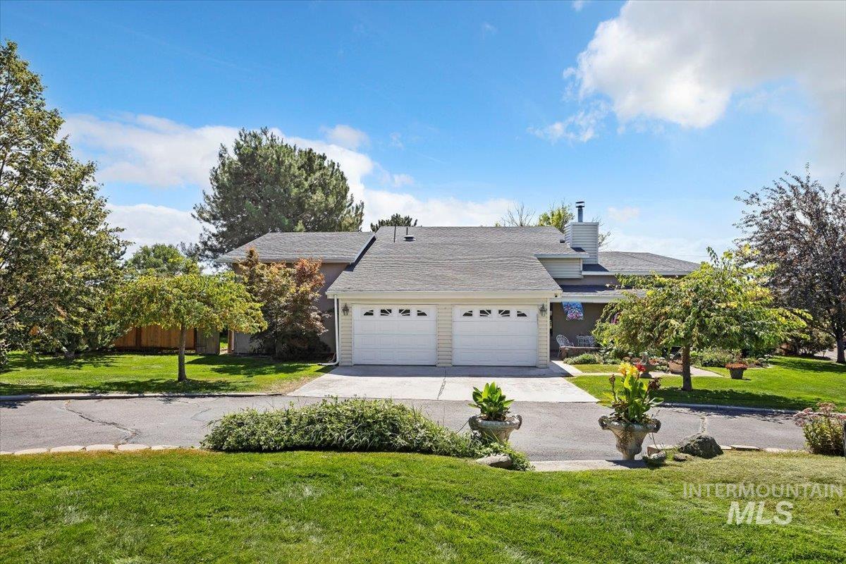 147 W 400 South, Jerome, Idaho 83338, 4 Bedrooms, 3 Bathrooms, Residential For Sale, Price $644,000,MLS 98989834