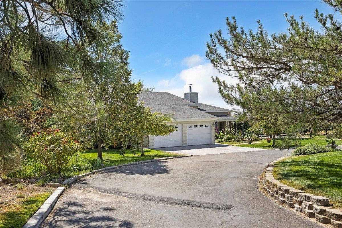 147 W 400 South, Jerome, Idaho 83338, 4 Bedrooms, 3 Bathrooms, Residential For Sale, Price $664,000,MLS 98989834