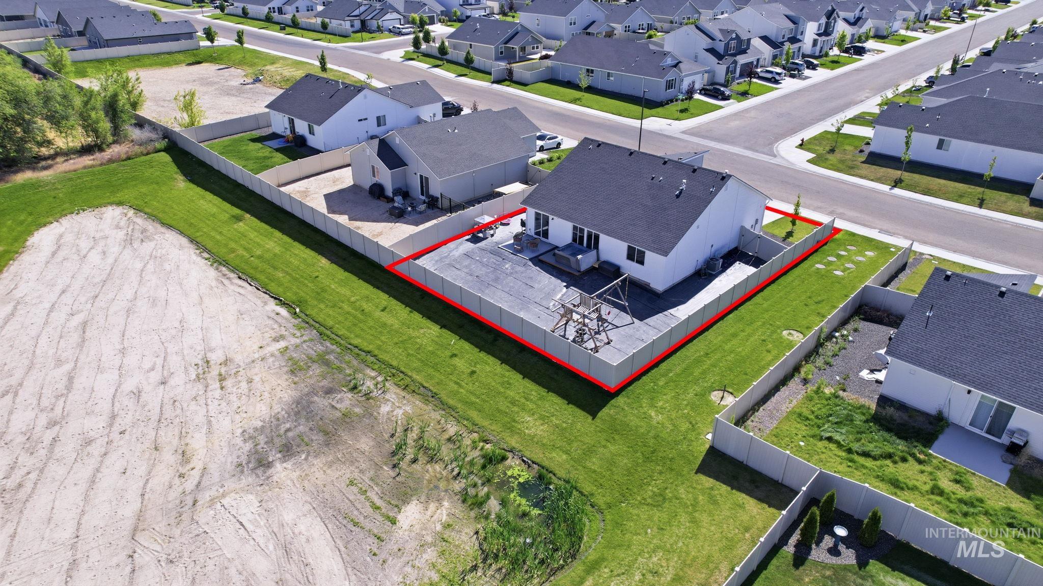 16780 Breton Way, Caldwell, Idaho 83607, 3 Bedrooms, 2 Bathrooms, Residential For Sale, Price $385,000,MLS 98989836