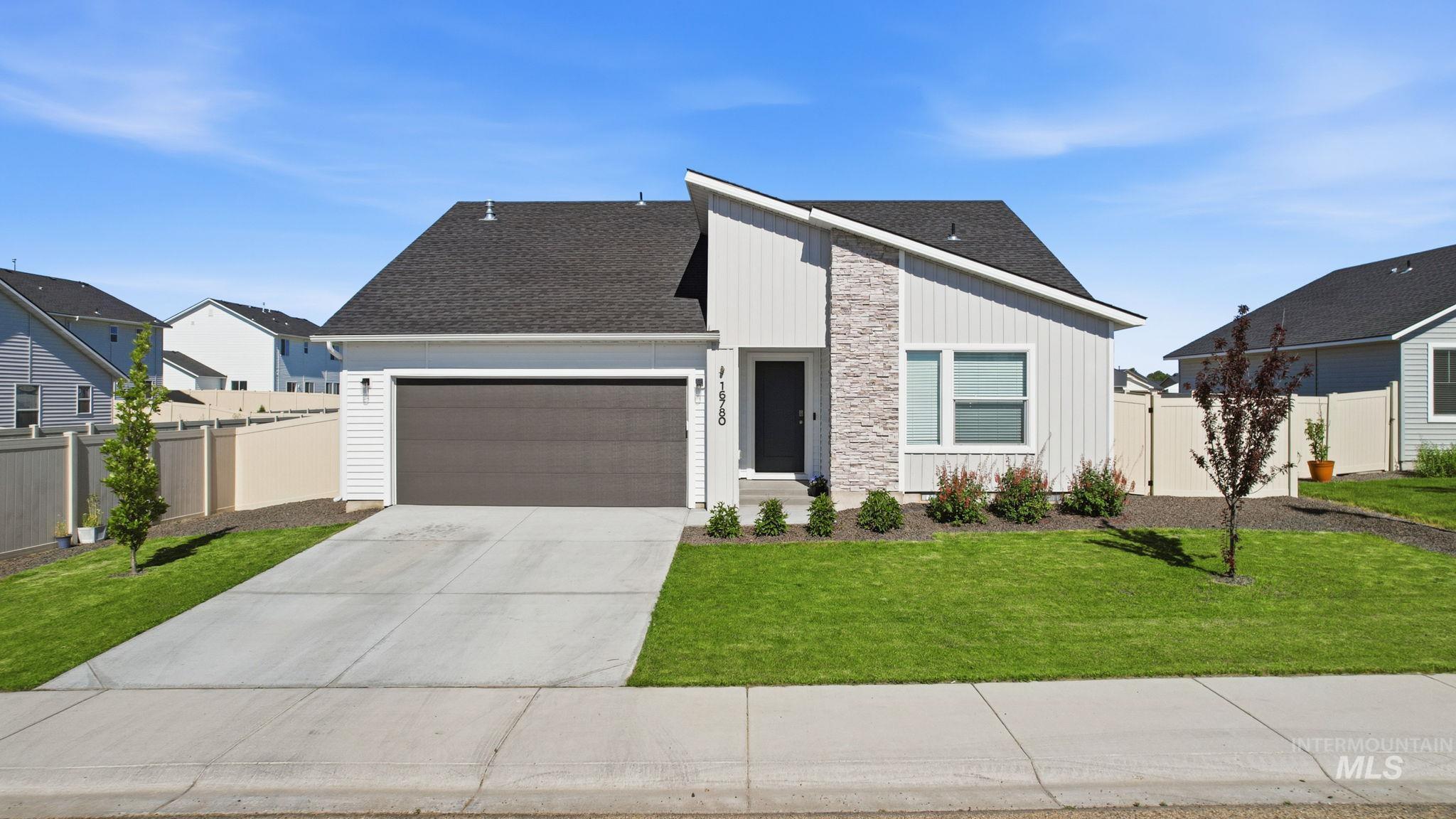 16780 Breton Way, Caldwell, Idaho 83607, 3 Bedrooms, 2 Bathrooms, Residential For Sale, Price $385,000,MLS 98989836
