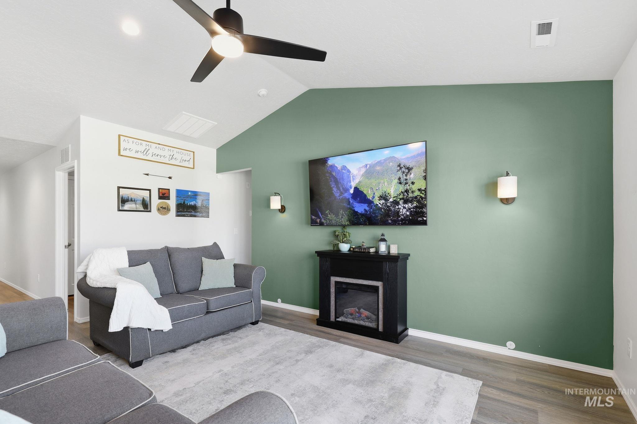 16780 Breton Way, Caldwell, Idaho 83607, 3 Bedrooms, 2 Bathrooms, Residential For Sale, Price $385,000,MLS 98989836