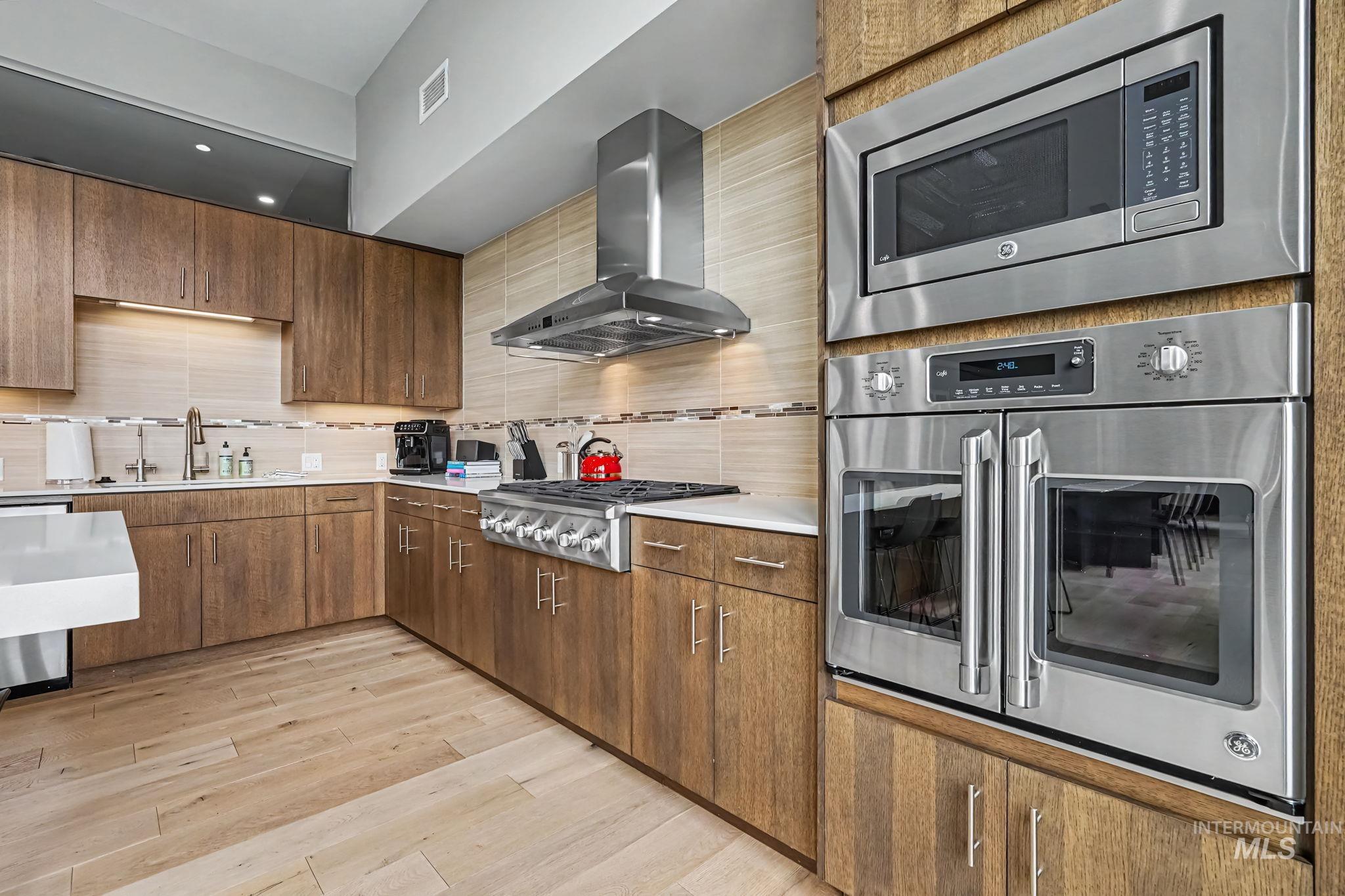 119 S 10th, Boise, Idaho 83702, 2 Bedrooms, 2 Bathrooms, Residential For Sale, Price $1,249,000,MLS 98989837