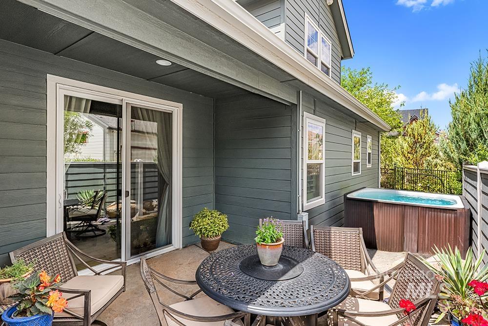 2915 S Old Hickory Way, Boise, Idaho 83716, 4 Bedrooms, 3.5 Bathrooms, Residential For Sale, Price $869,000,MLS 98989840