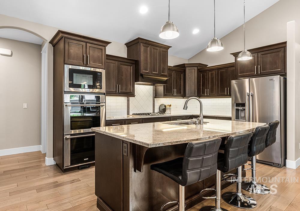 2915 S Old Hickory Way, Boise, Idaho 83716, 4 Bedrooms, 3.5 Bathrooms, Residential For Sale, Price $869,000,MLS 98989840