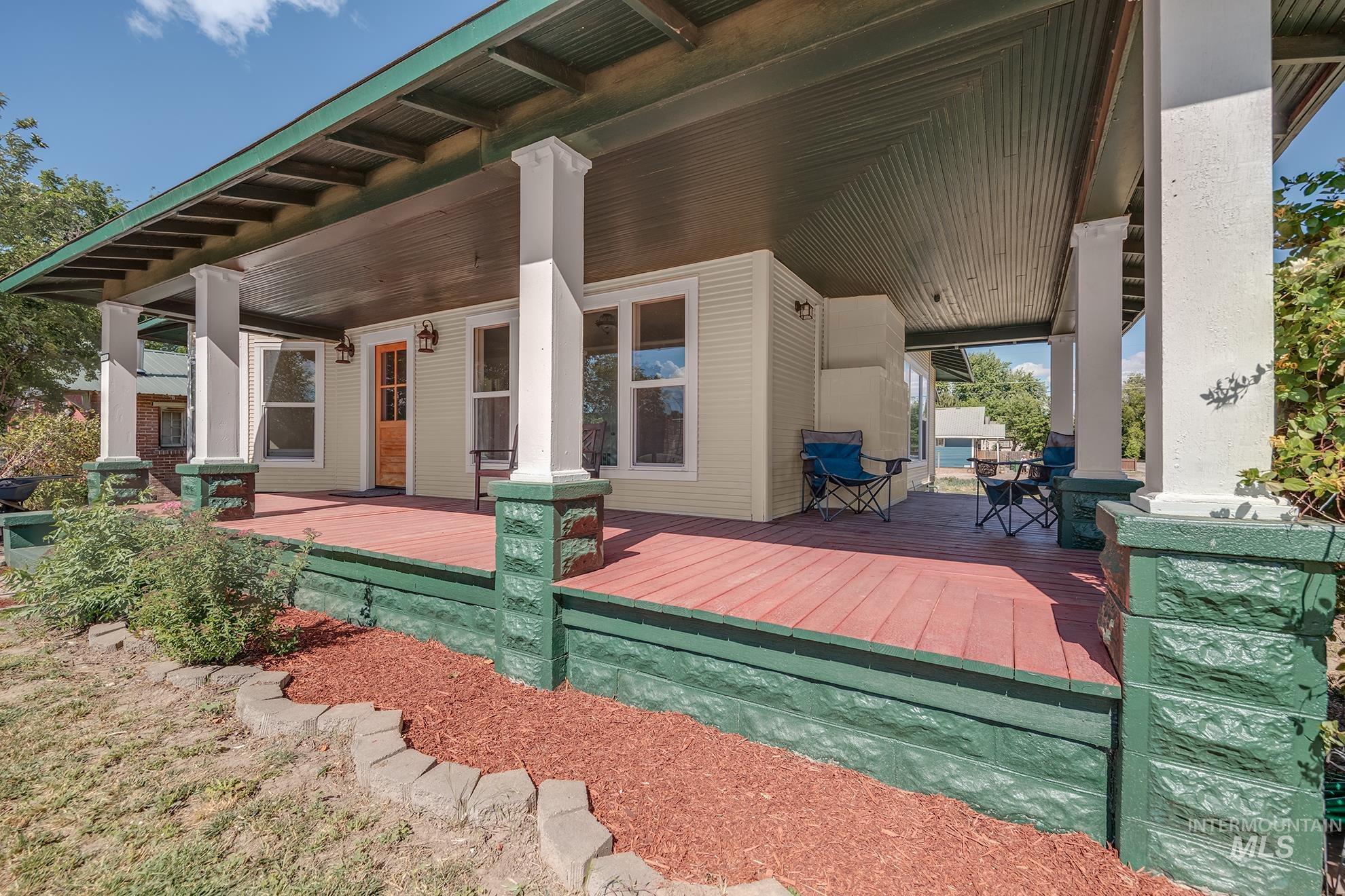504 N 9th Street, Payette, Idaho 83661, 3 Bedrooms, 1 Bathroom, Residential For Sale, Price $350,000,MLS 98989841