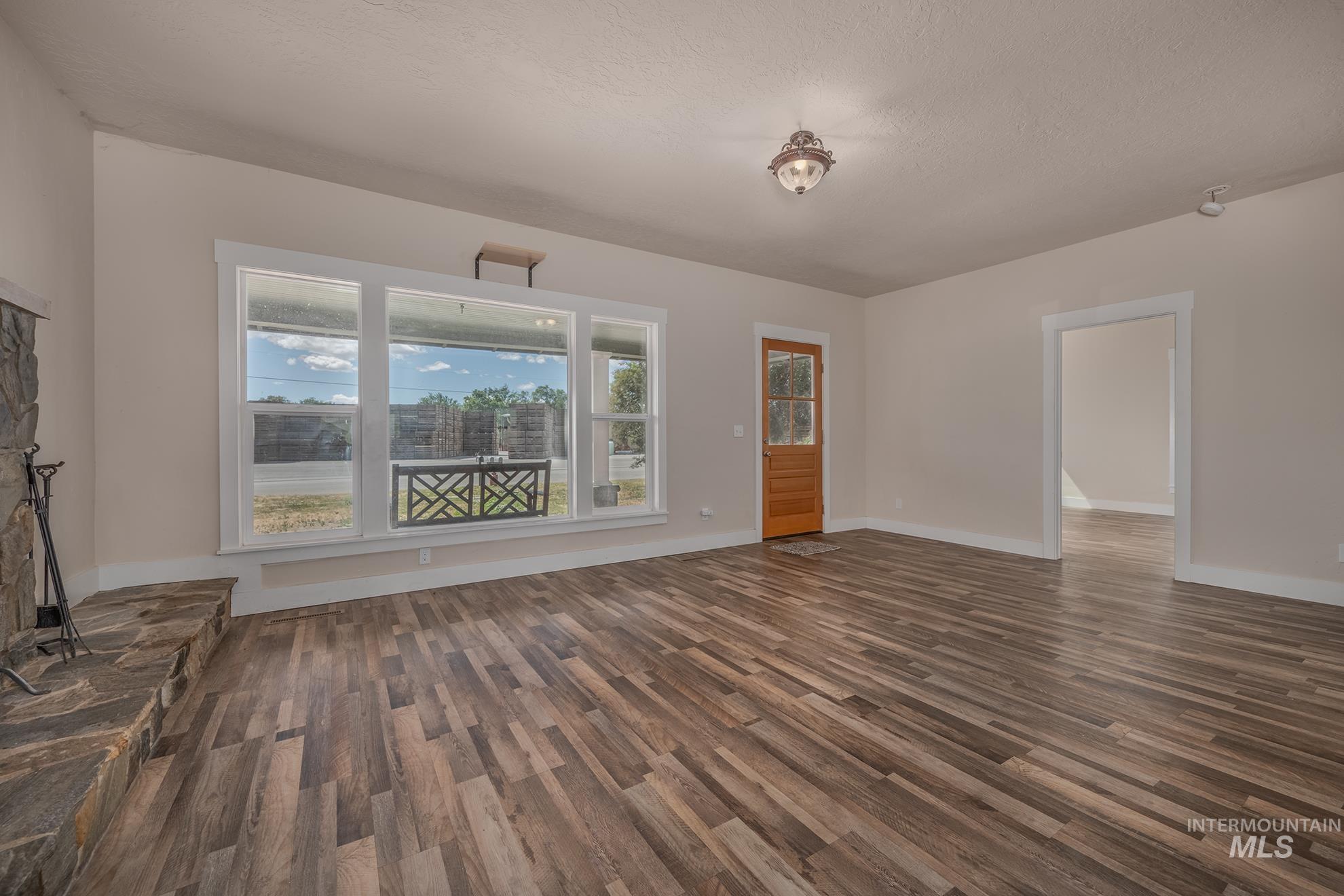 504 N 9th Street, Payette, Idaho 83661, 3 Bedrooms, 1 Bathroom, Residential For Sale, Price $350,000,MLS 98989841