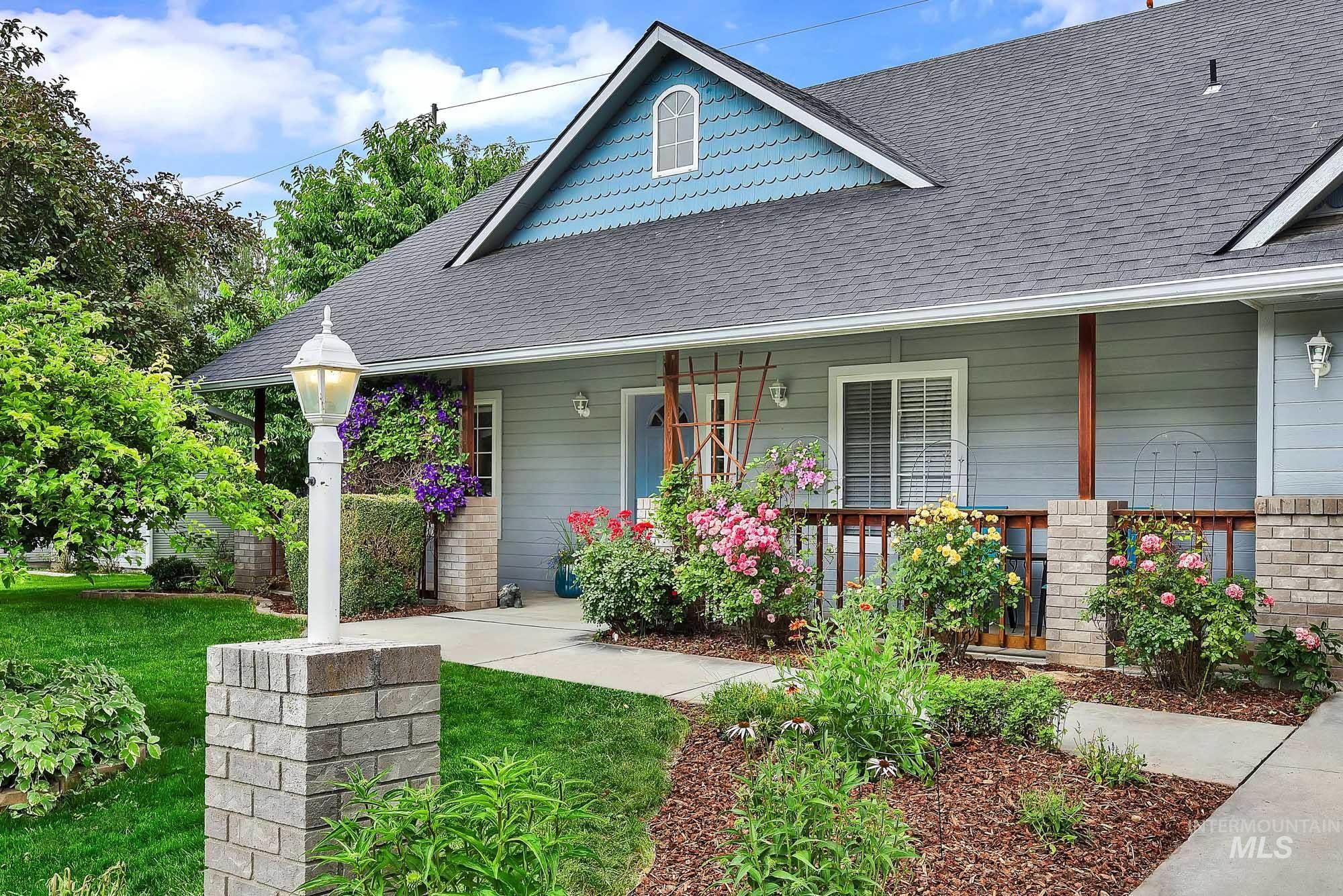 23193 Forest Hills Loop, Caldwell, Idaho 83607, 4 Bedrooms, 2 Bathrooms, Residential For Sale, Price $475,000,MLS 98989844