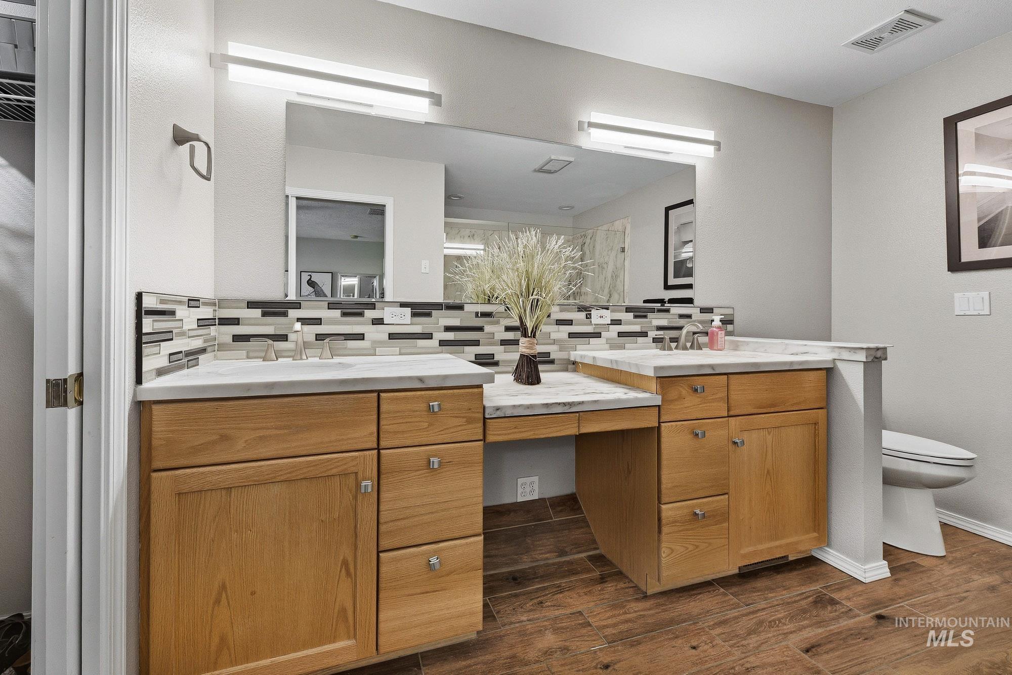 23193 Forest Hills Loop, Caldwell, Idaho 83607, 4 Bedrooms, 2 Bathrooms, Residential For Sale, Price $475,000,MLS 98989844