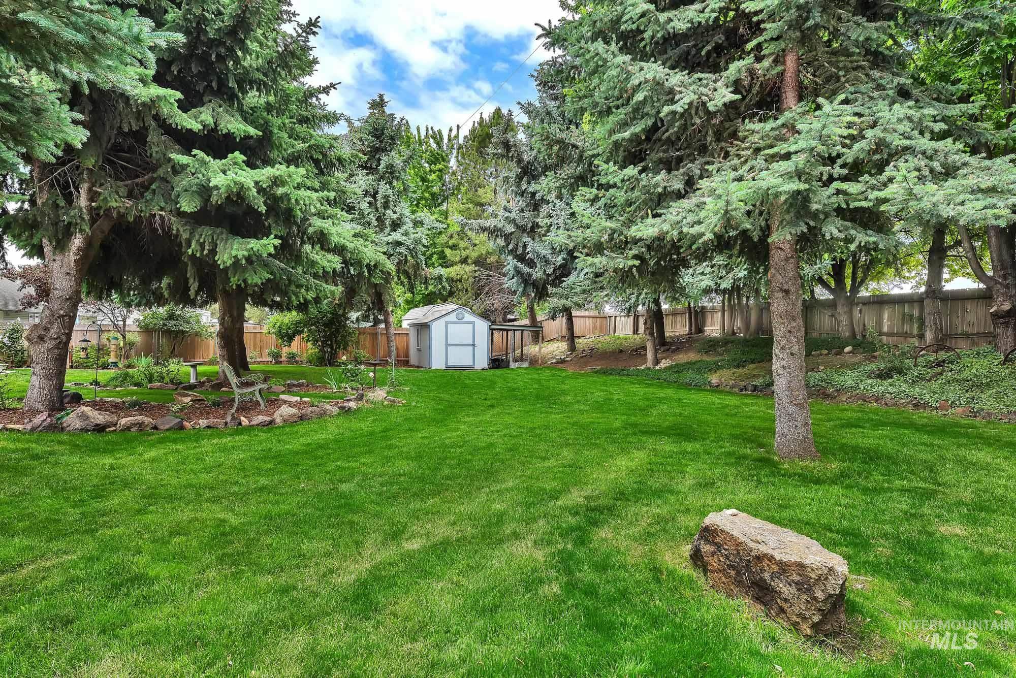 23193 Forest Hills Loop, Caldwell, Idaho 83607, 4 Bedrooms, 2 Bathrooms, Residential For Sale, Price $475,000,MLS 98989844