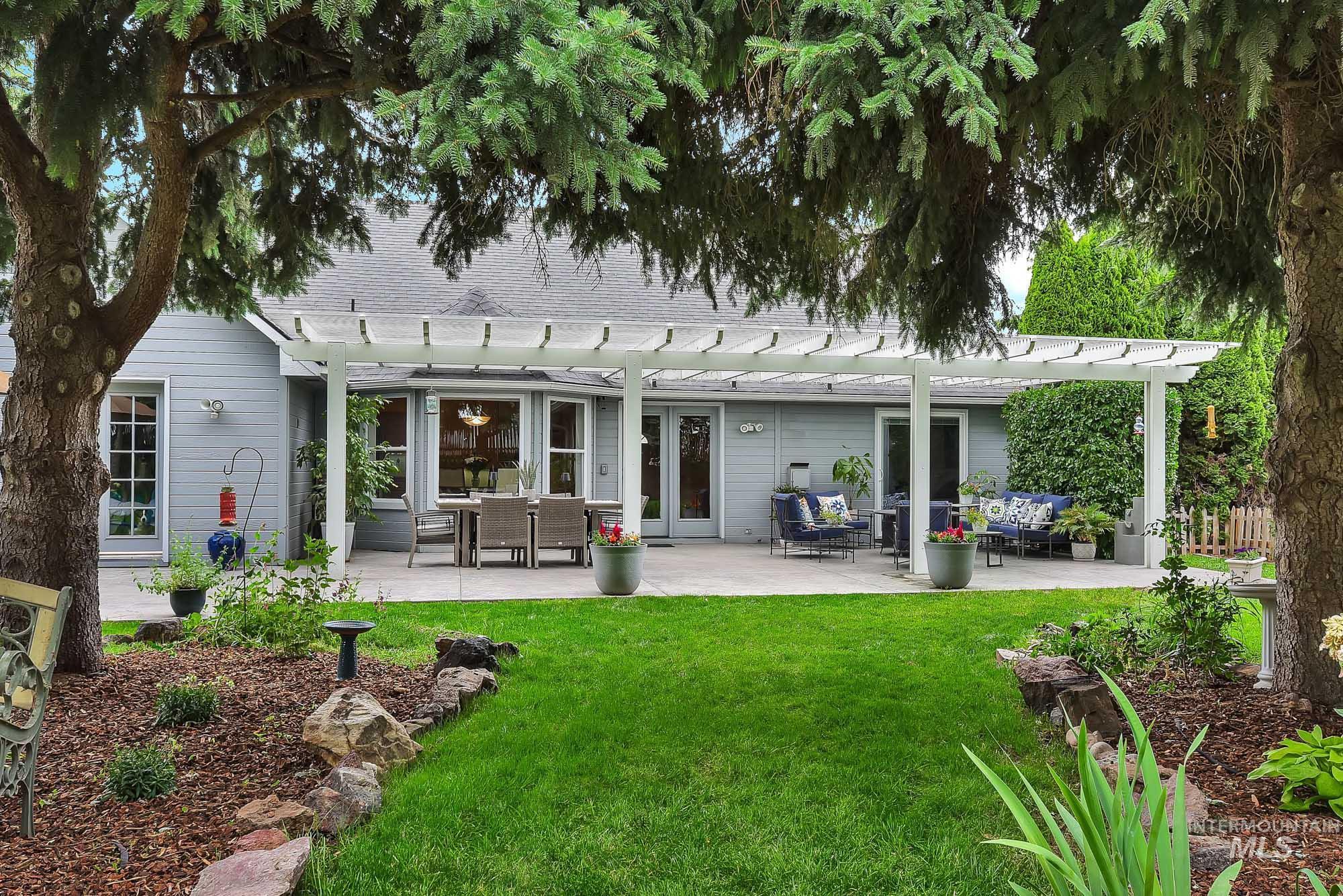 23193 Forest Hills Loop, Caldwell, Idaho 83607, 4 Bedrooms, 2 Bathrooms, Residential For Sale, Price $475,000,MLS 98989844