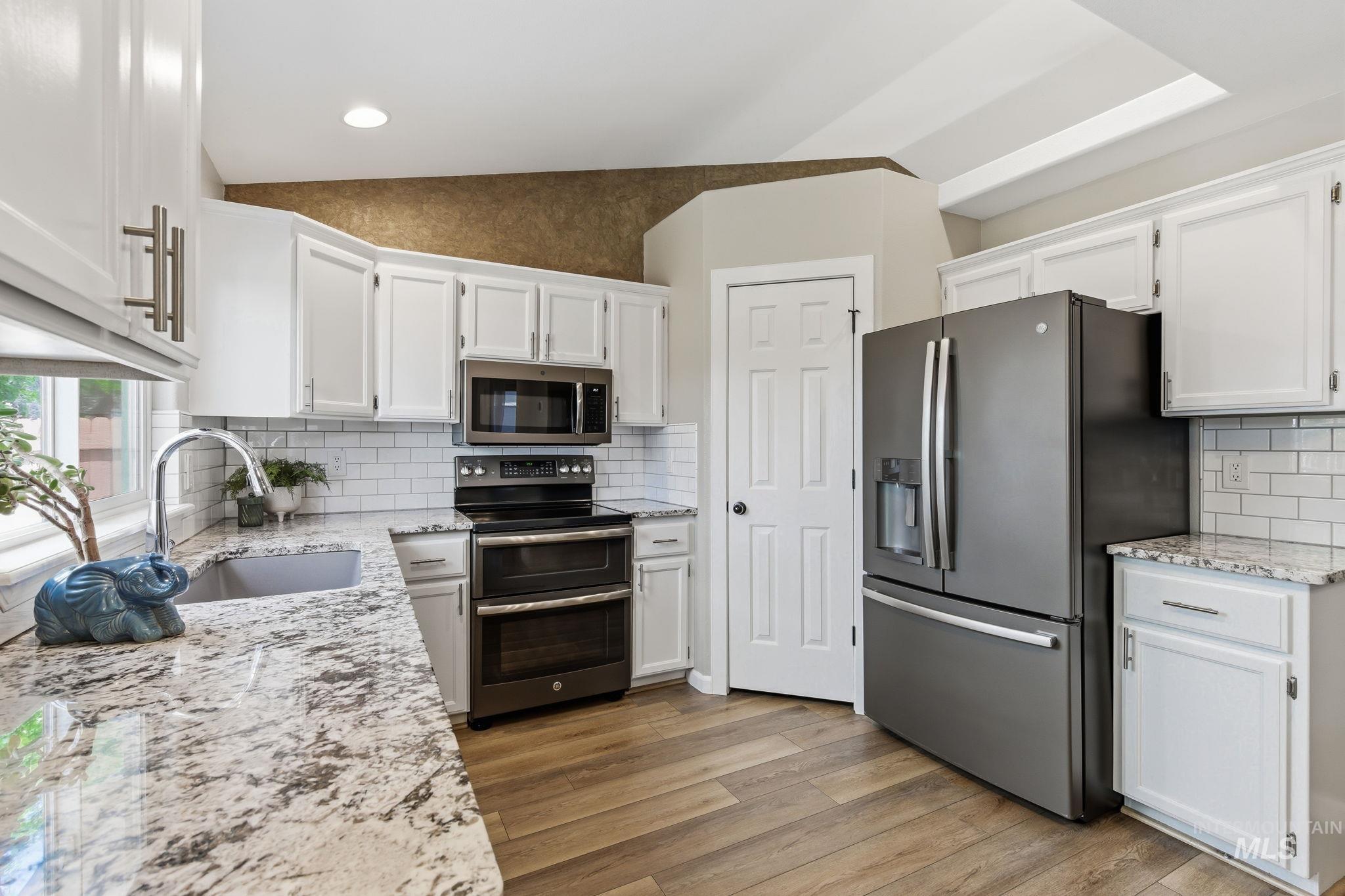 2120 E Olympic Ave, Nampa, Idaho 83686, 3 Bedrooms, 2 Bathrooms, Residential For Sale, Price $399,000,MLS 98989845