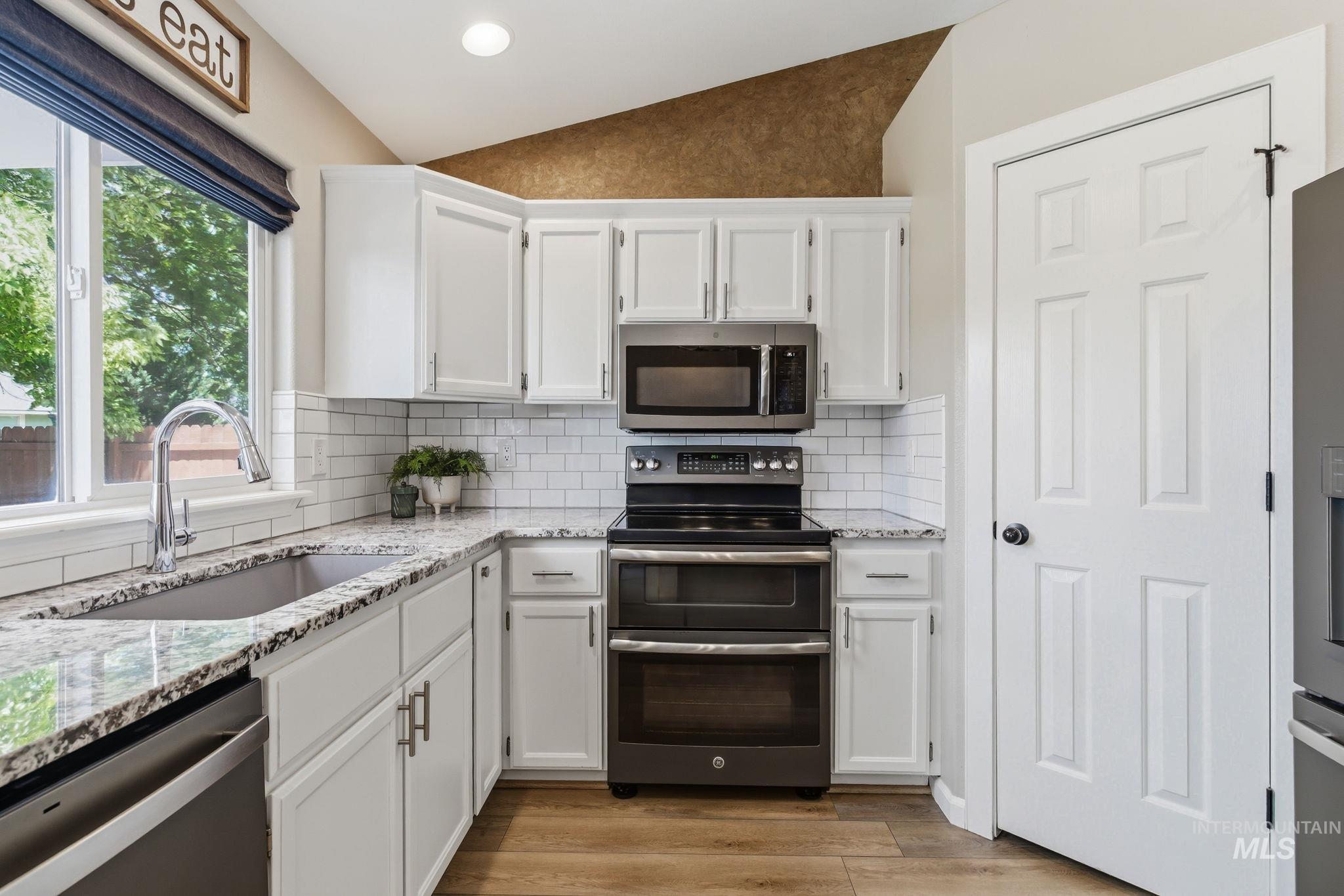 2120 E Olympic Ave, Nampa, Idaho 83686, 3 Bedrooms, 2 Bathrooms, Residential For Sale, Price $399,000,MLS 98989845