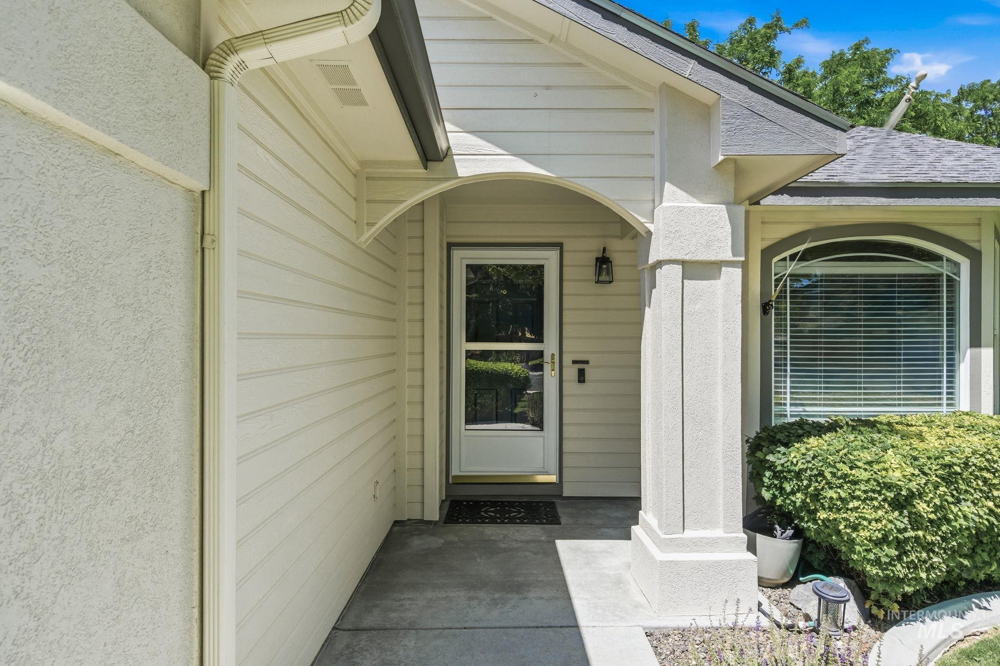 2120 E Olympic Ave, Nampa, Idaho 83686, 3 Bedrooms, 2 Bathrooms, Residential For Sale, Price $399,000,MLS 98989845