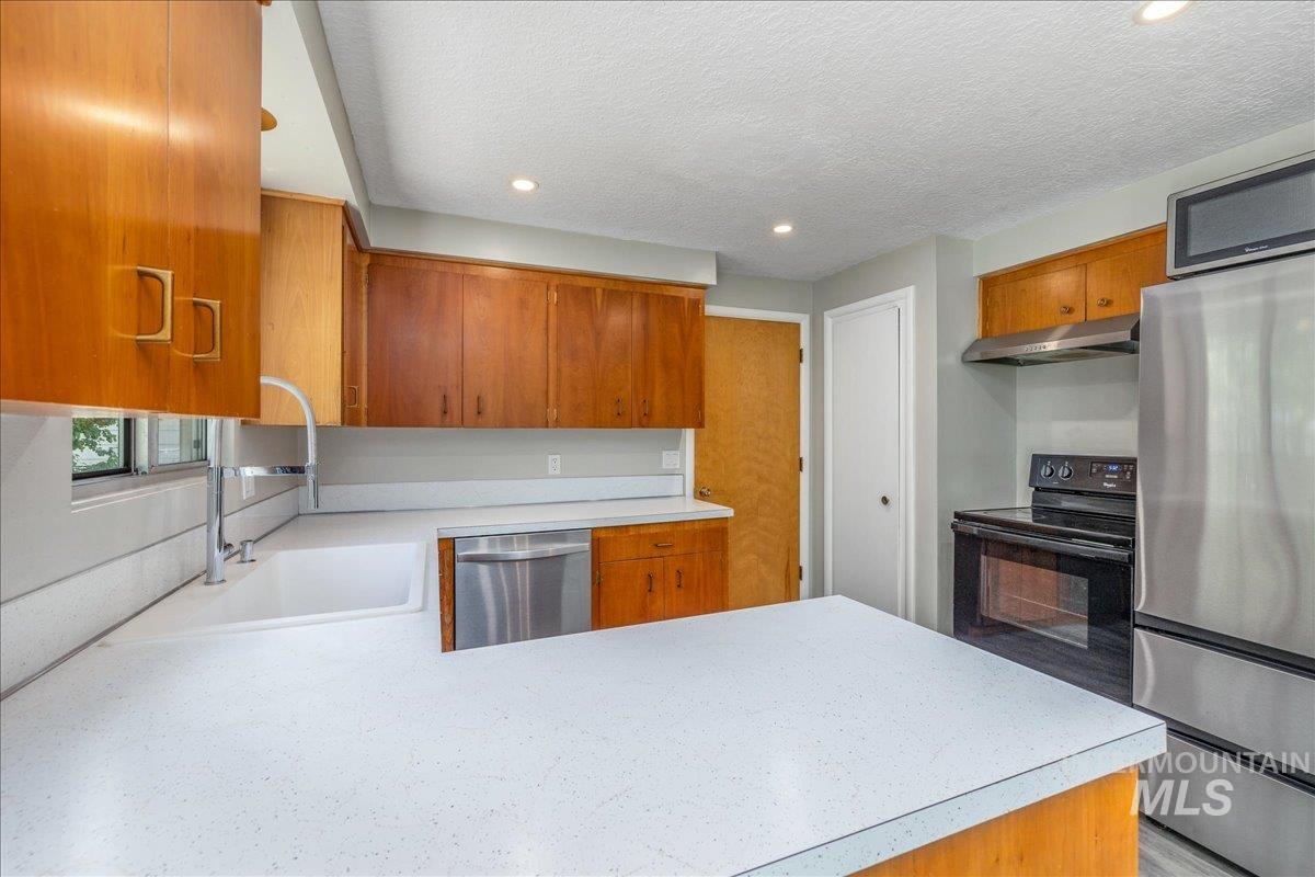 316 N Gail Cir, Boise, Idaho 83706, 3 Bedrooms, 1 Bathroom, Residential For Sale, Price $399,900,MLS 98989848