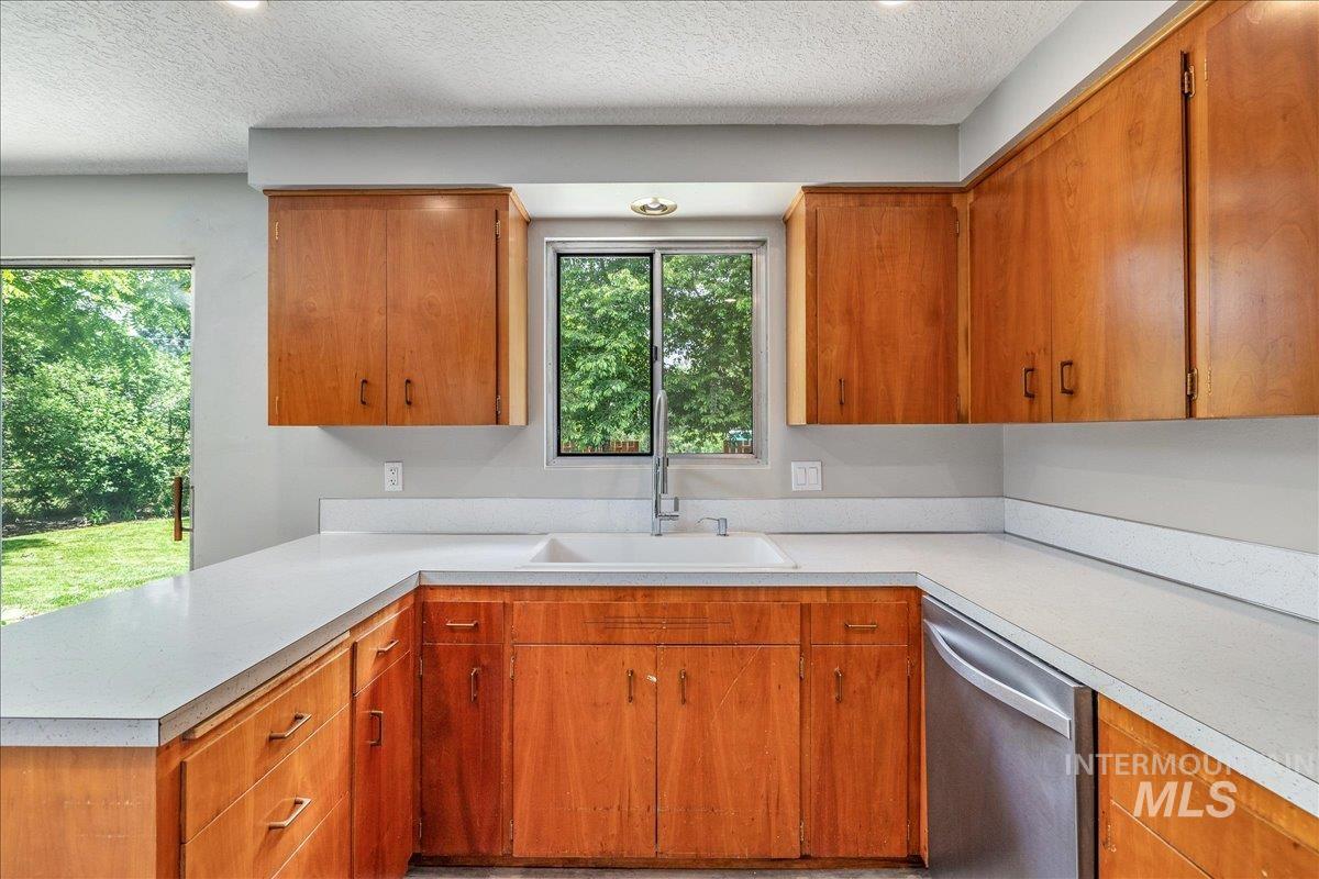 316 N Gail Cir, Boise, Idaho 83706, 3 Bedrooms, 1 Bathroom, Residential For Sale, Price $399,900,MLS 98989848