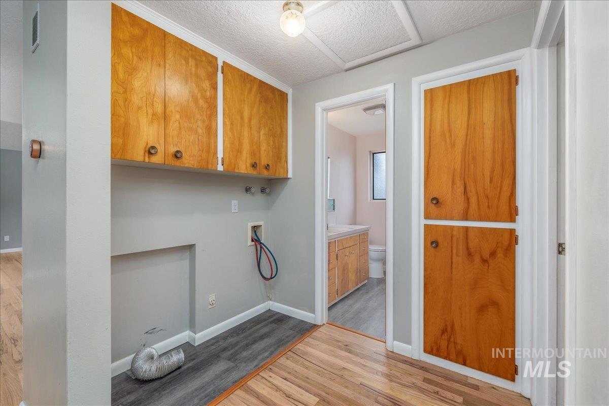 316 N Gail Cir, Boise, Idaho 83706, 3 Bedrooms, 1 Bathroom, Residential For Sale, Price $399,900,MLS 98989848