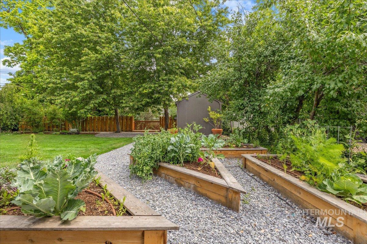 316 N Gail Cir, Boise, Idaho 83706, 3 Bedrooms, 1 Bathroom, Residential For Sale, Price $399,900,MLS 98989848