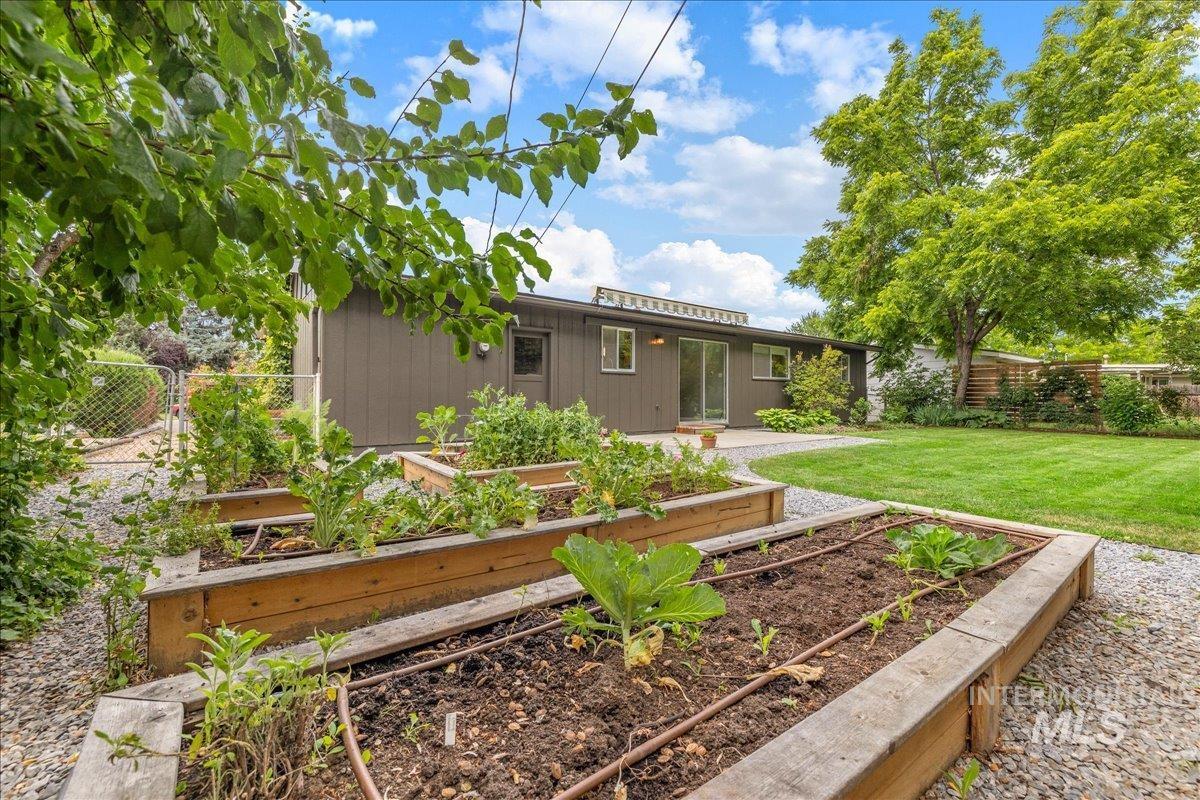 316 N Gail Cir, Boise, Idaho 83706, 3 Bedrooms, 1 Bathroom, Residential For Sale, Price $399,900,MLS 98989848