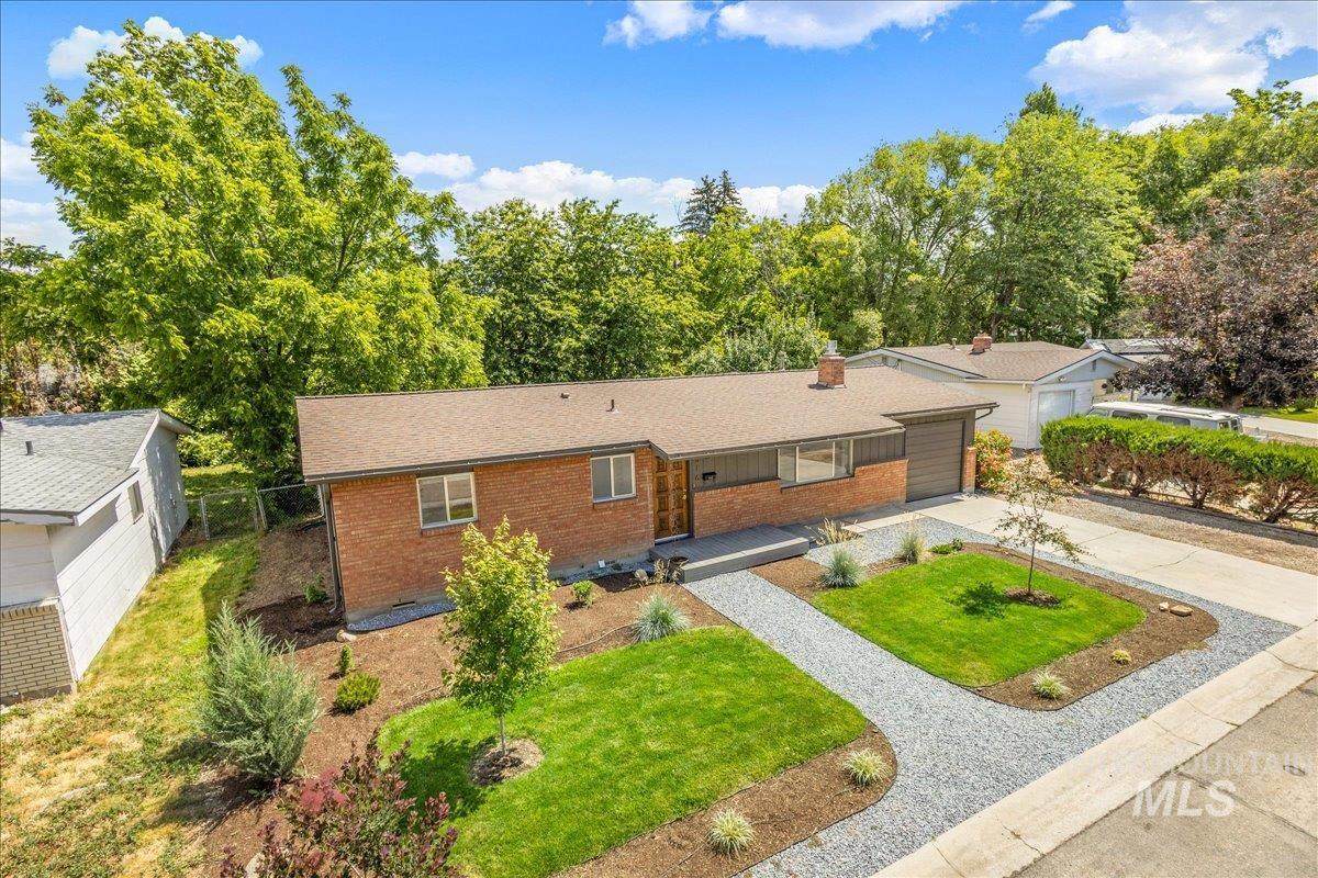 316 N Gail Cir, Boise, Idaho 83706, 3 Bedrooms, 1 Bathroom, Residential For Sale, Price $399,900,MLS 98989848