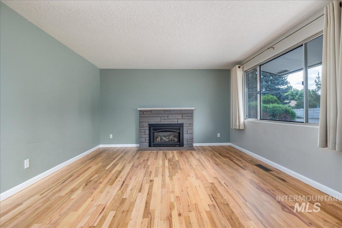 316 N Gail Cir, Boise, Idaho 83706, 3 Bedrooms, 1 Bathroom, Residential For Sale, Price $399,900,MLS 98989848