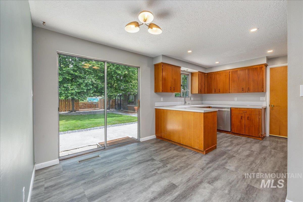 316 N Gail Cir, Boise, Idaho 83706, 3 Bedrooms, 1 Bathroom, Residential For Sale, Price $399,900,MLS 98989848