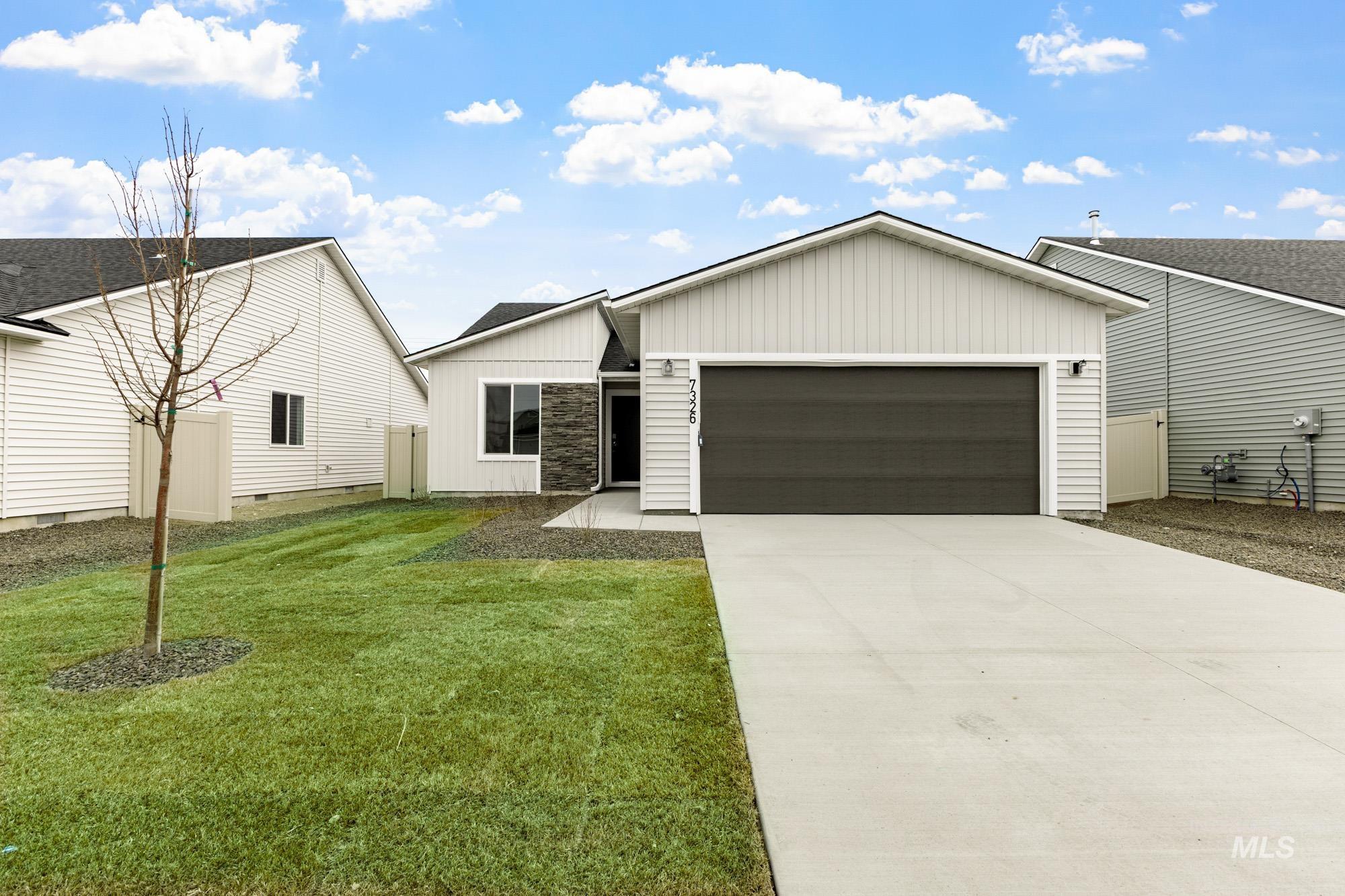 215 W 17th Ave, Jerome, Idaho 83338, 3 Bedrooms, 2 Bathrooms, Residential For Sale, Price $339,990,MLS 98989850